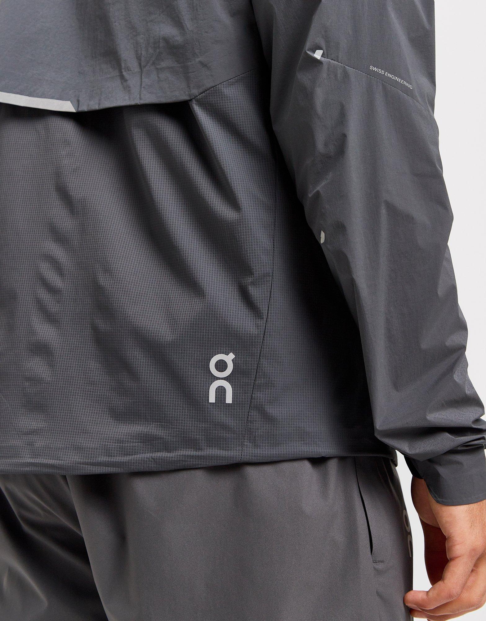 On Running Core Hooded Jacket
