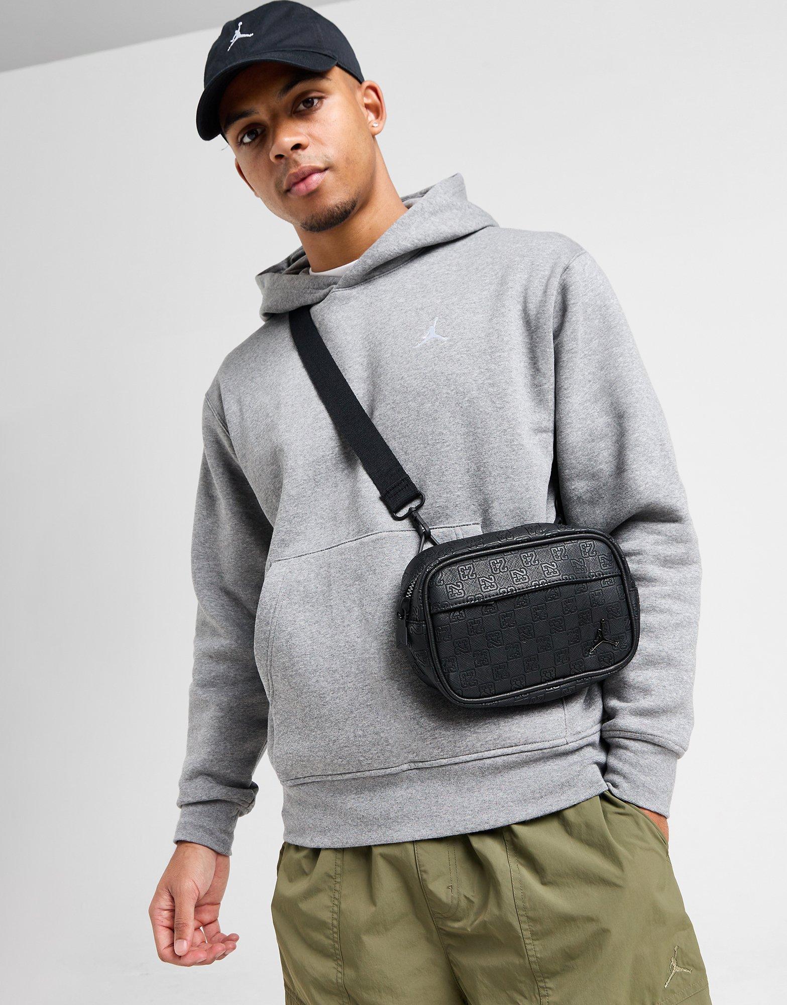 Jordan Monogram Kameratasche