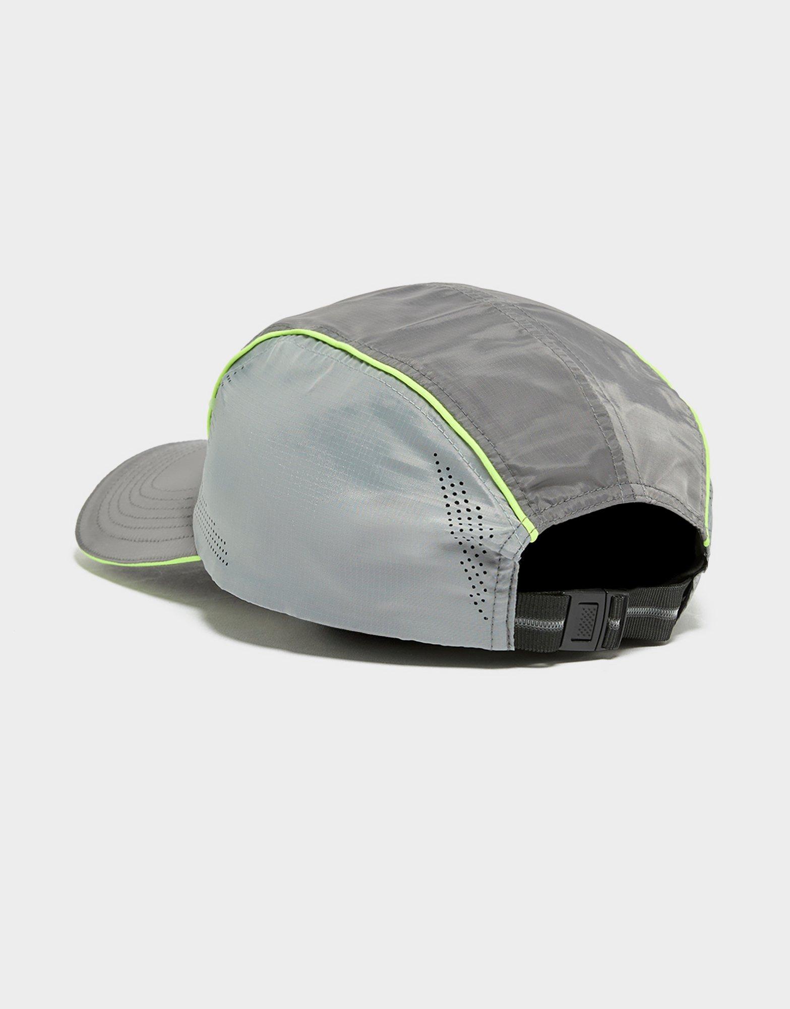 MONTIREX Fly Cap