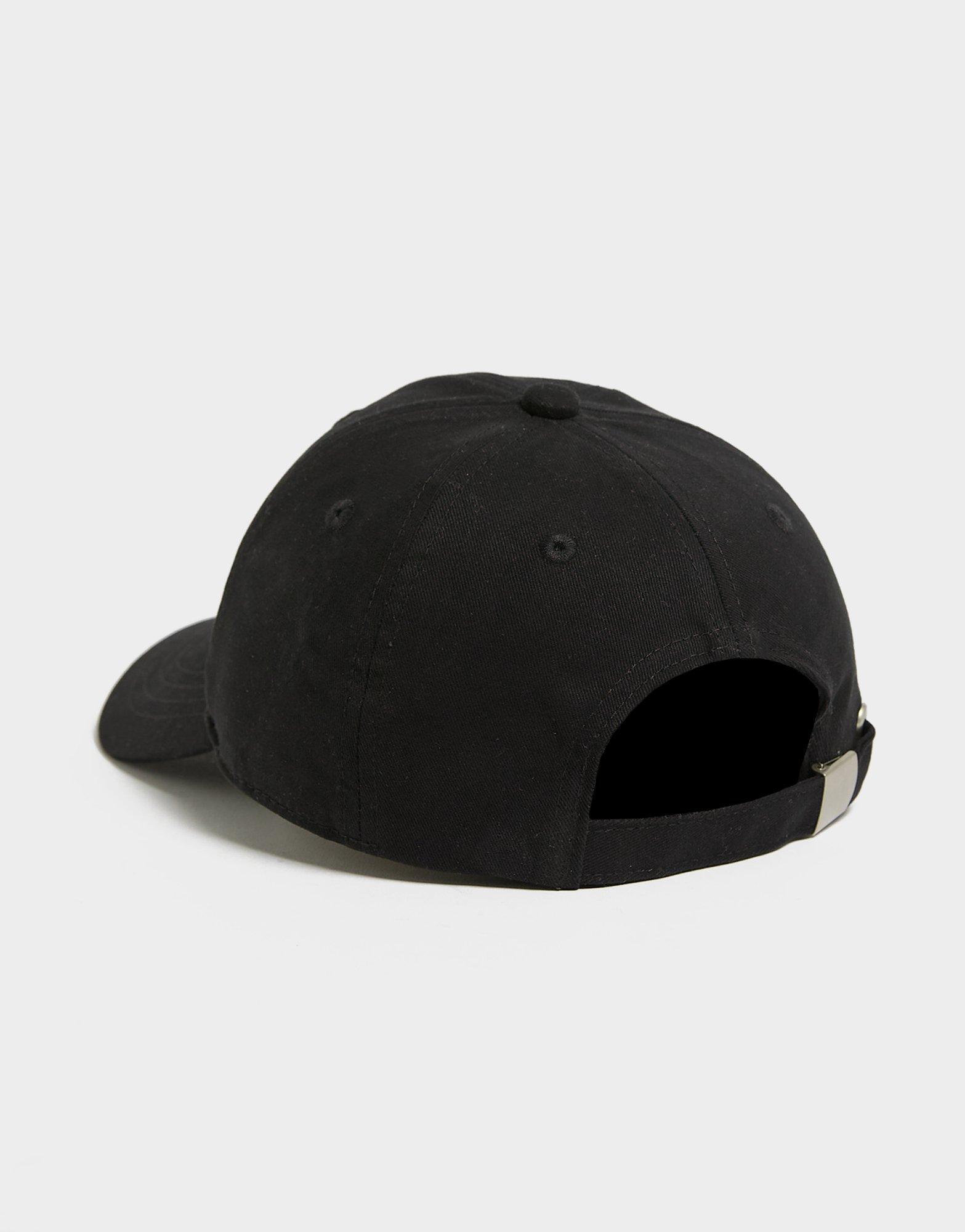 Red Run Activewear Twin Flame Cap