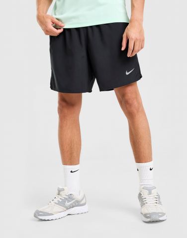Nike Challenger 7" Shorts