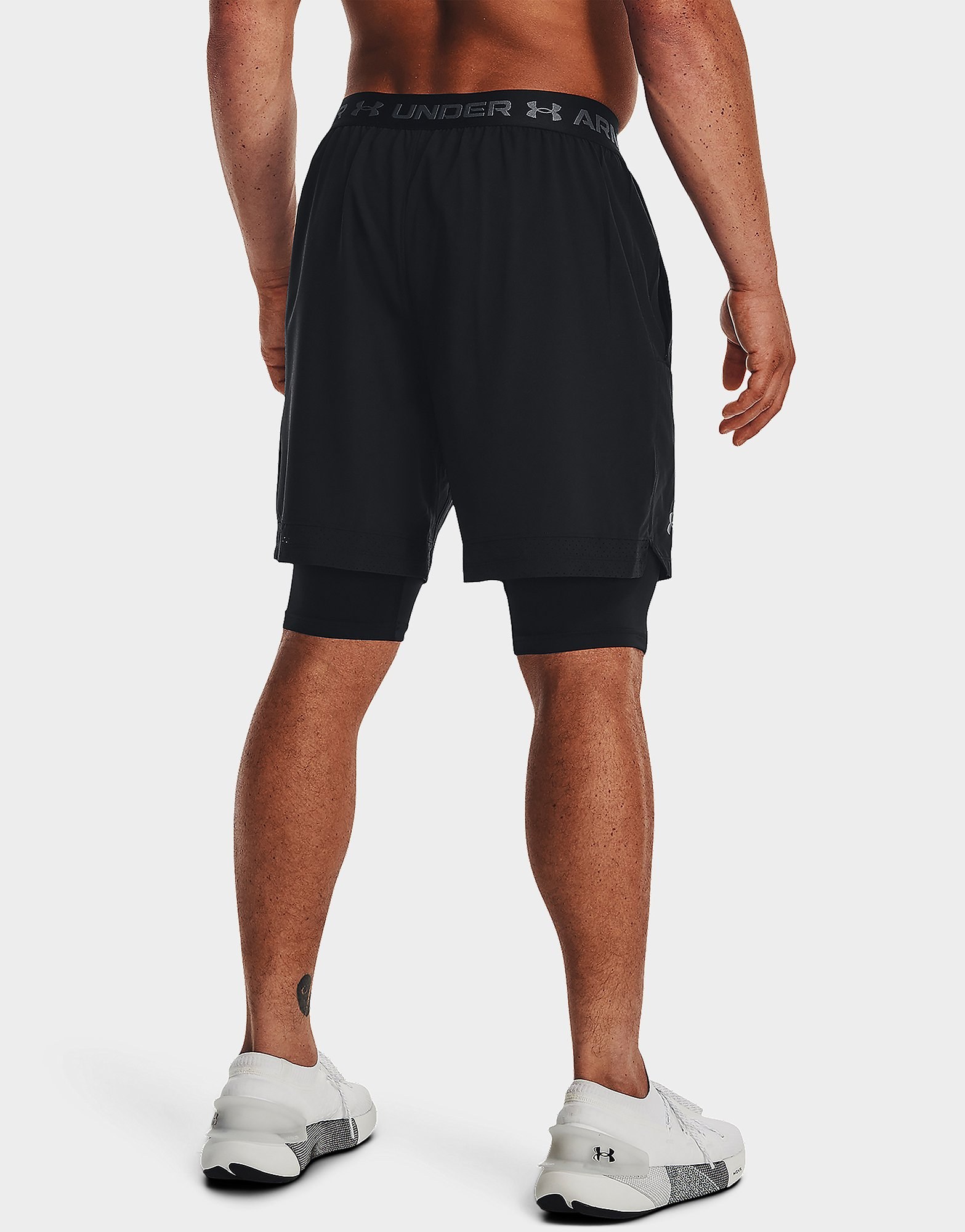 Under Armour Vanish Woven 2-in-1-Shorts