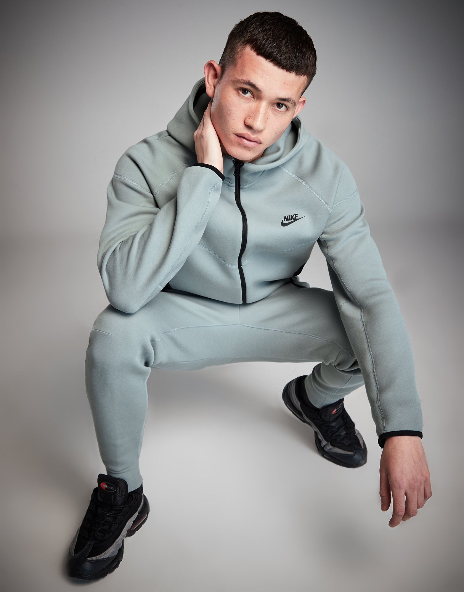 Nike Tech Fleece Full Zip Hoodie