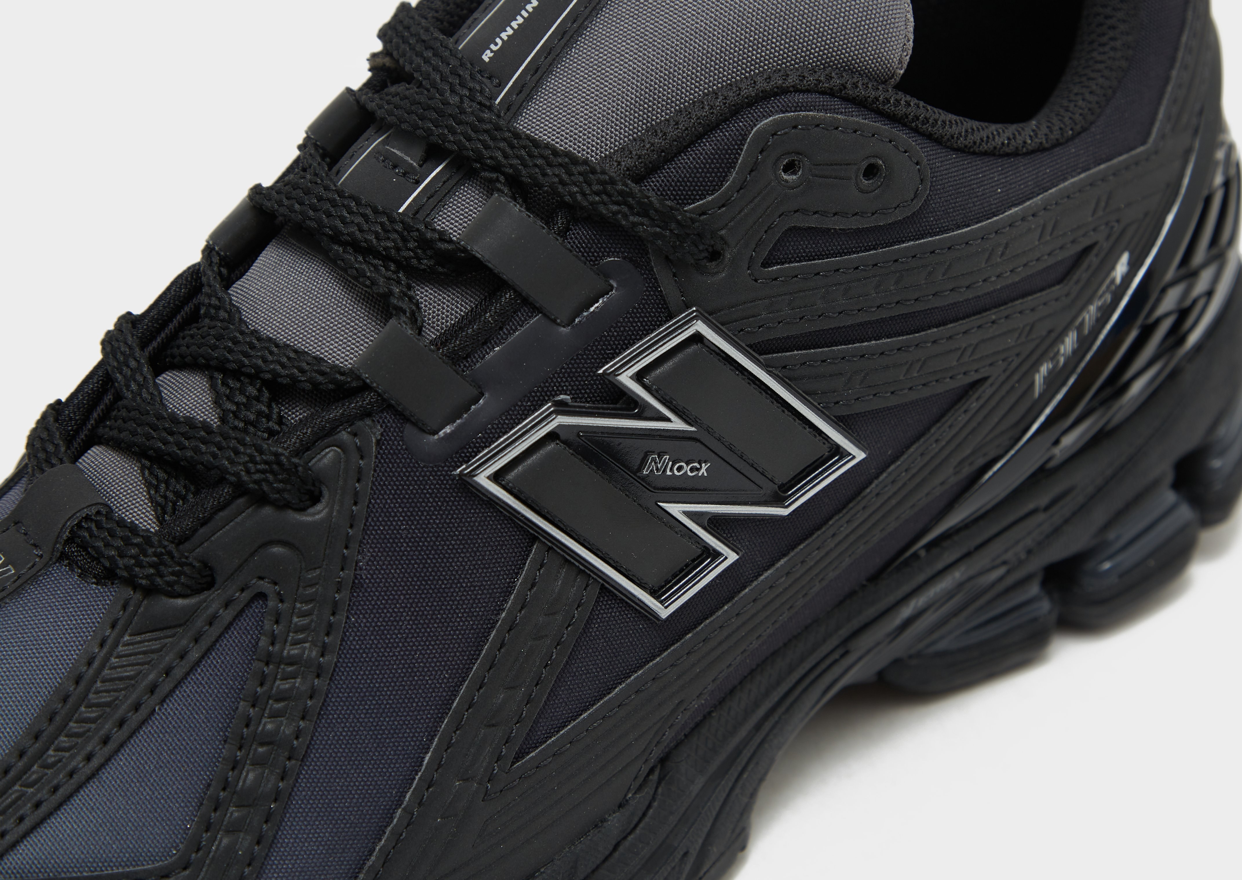 New Balance 1906R