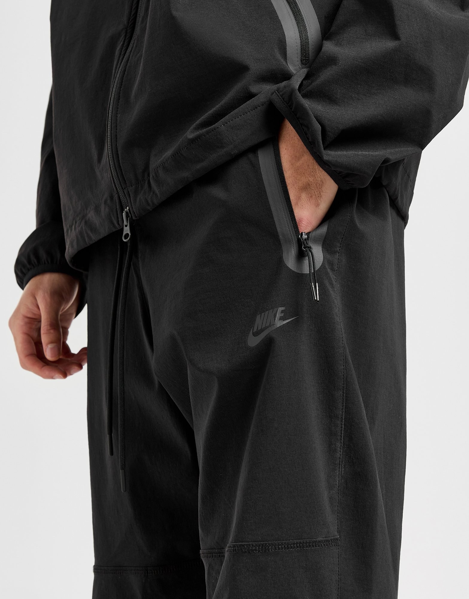 Nike Tech Woven Hose
