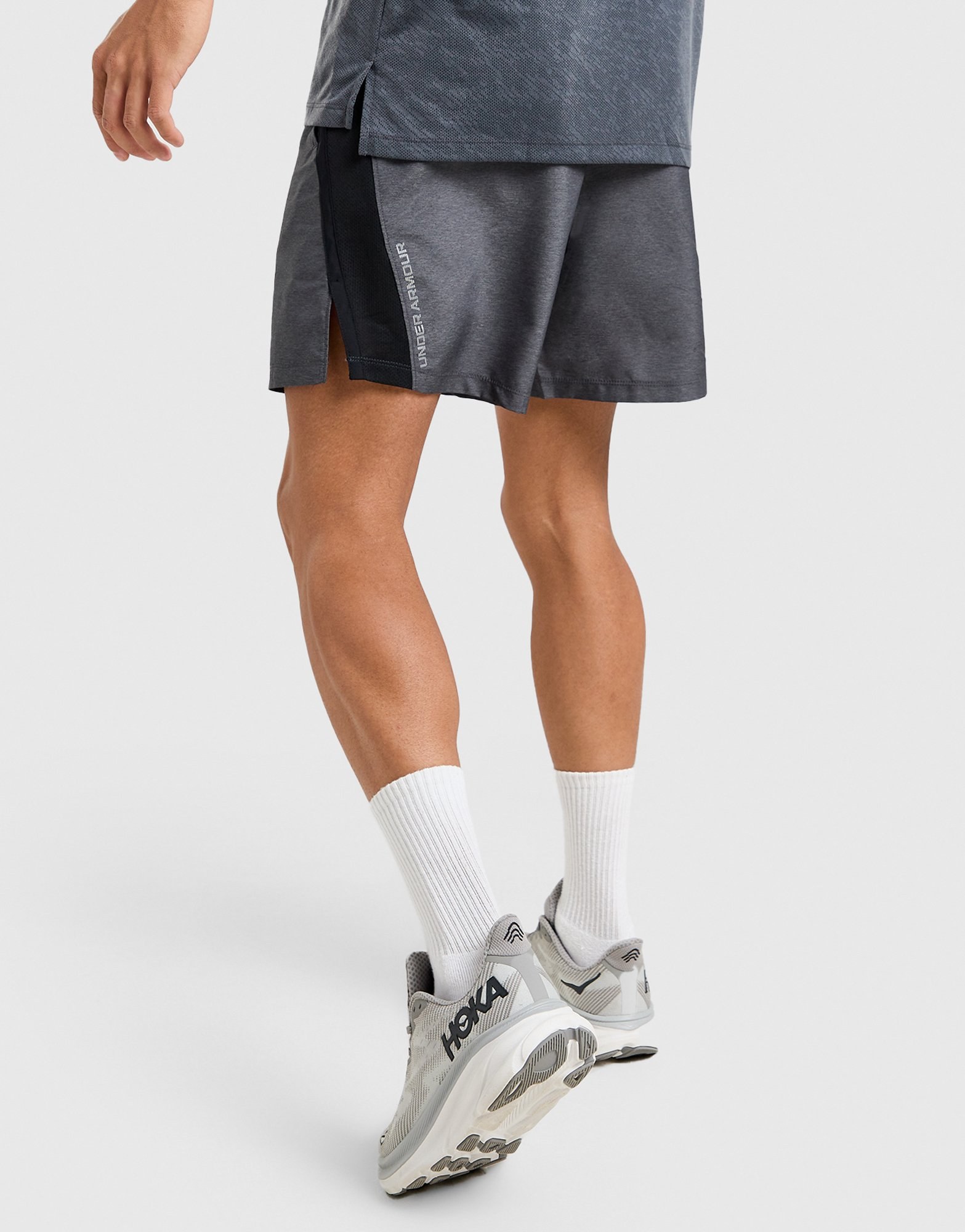 Under Armour Launch Heather 7" Shorts