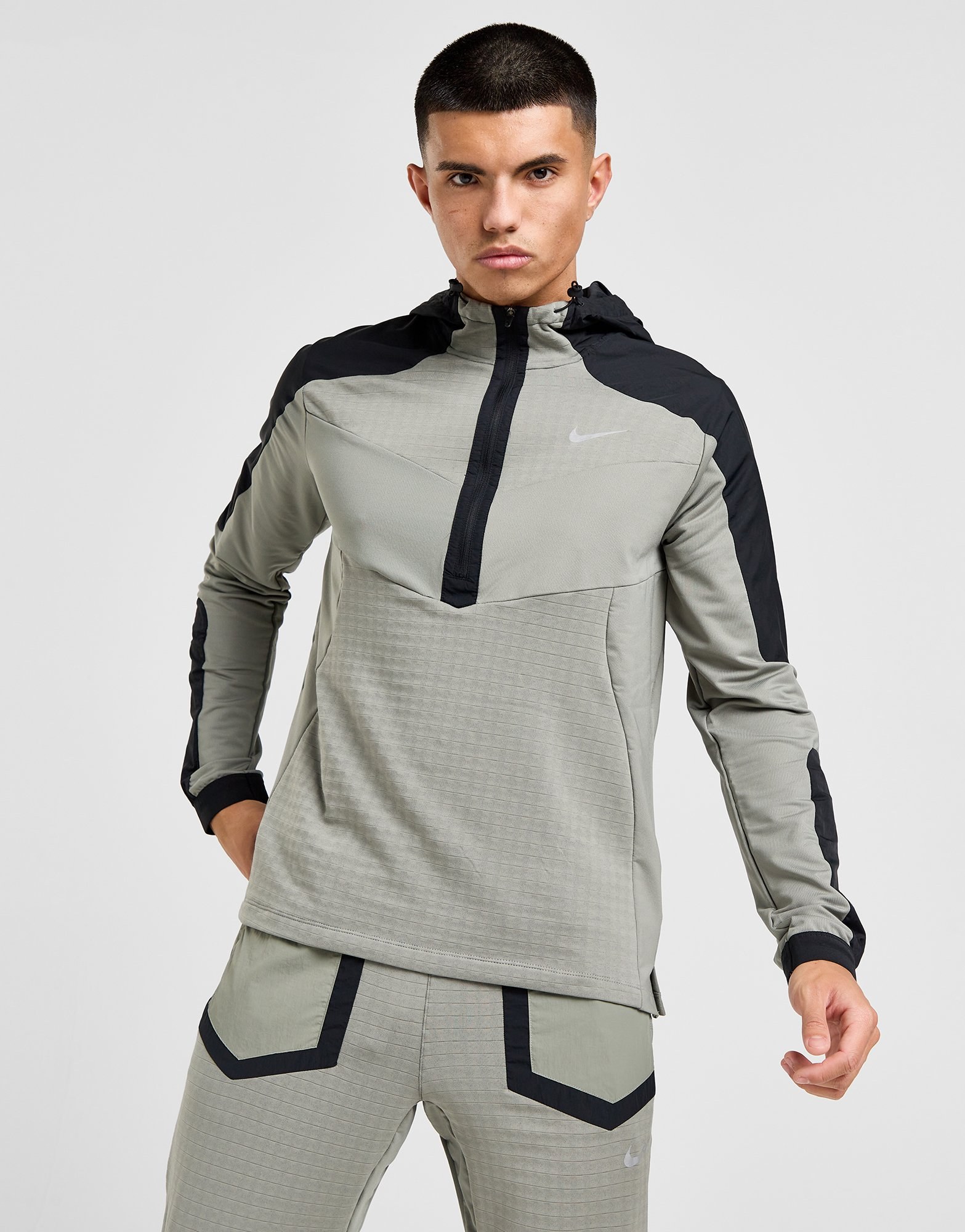 Nike 1/2 Zip Performance Hooded Jacke