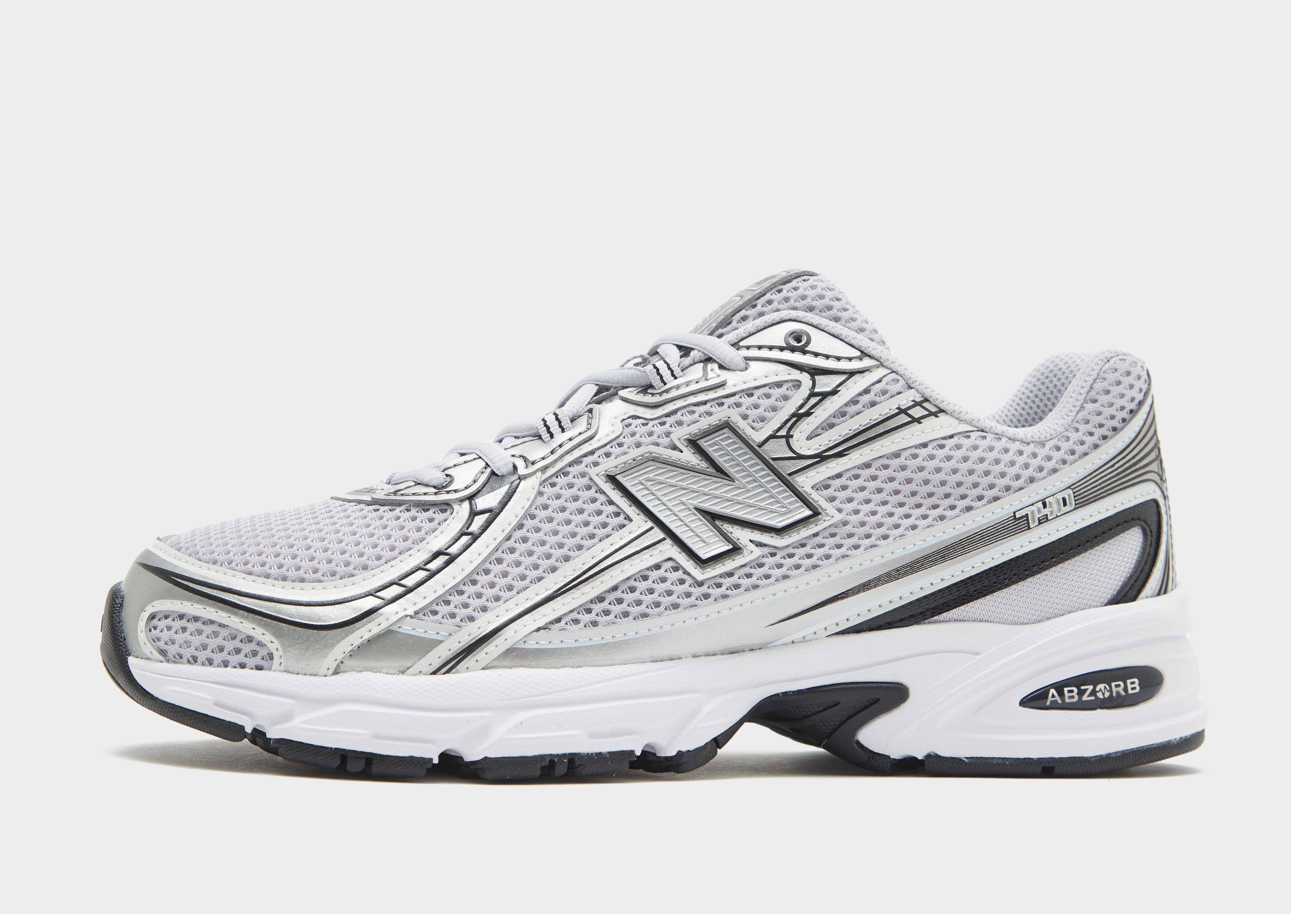 New Balance 740