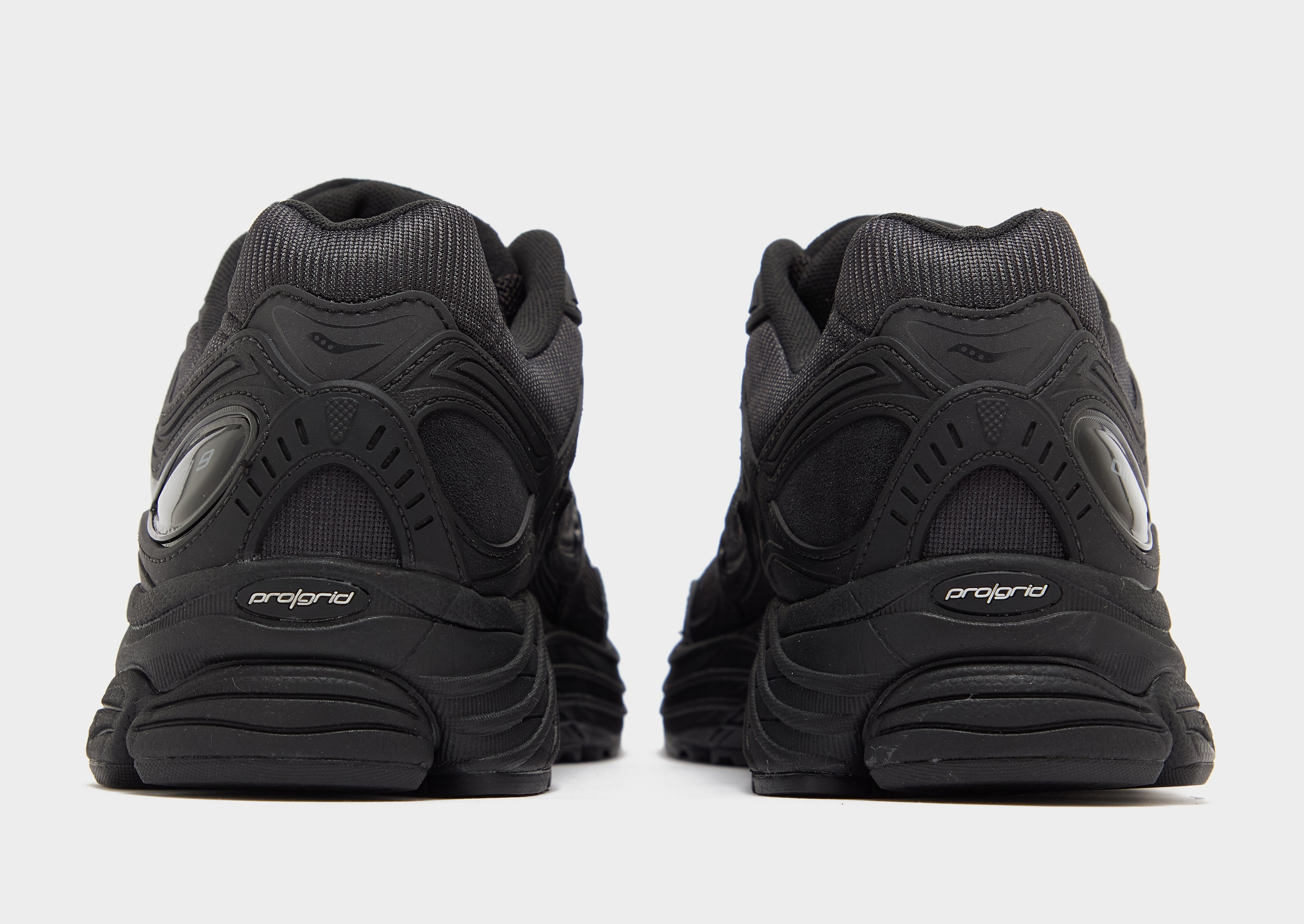 Saucony ProGrid Omni 9 Armor