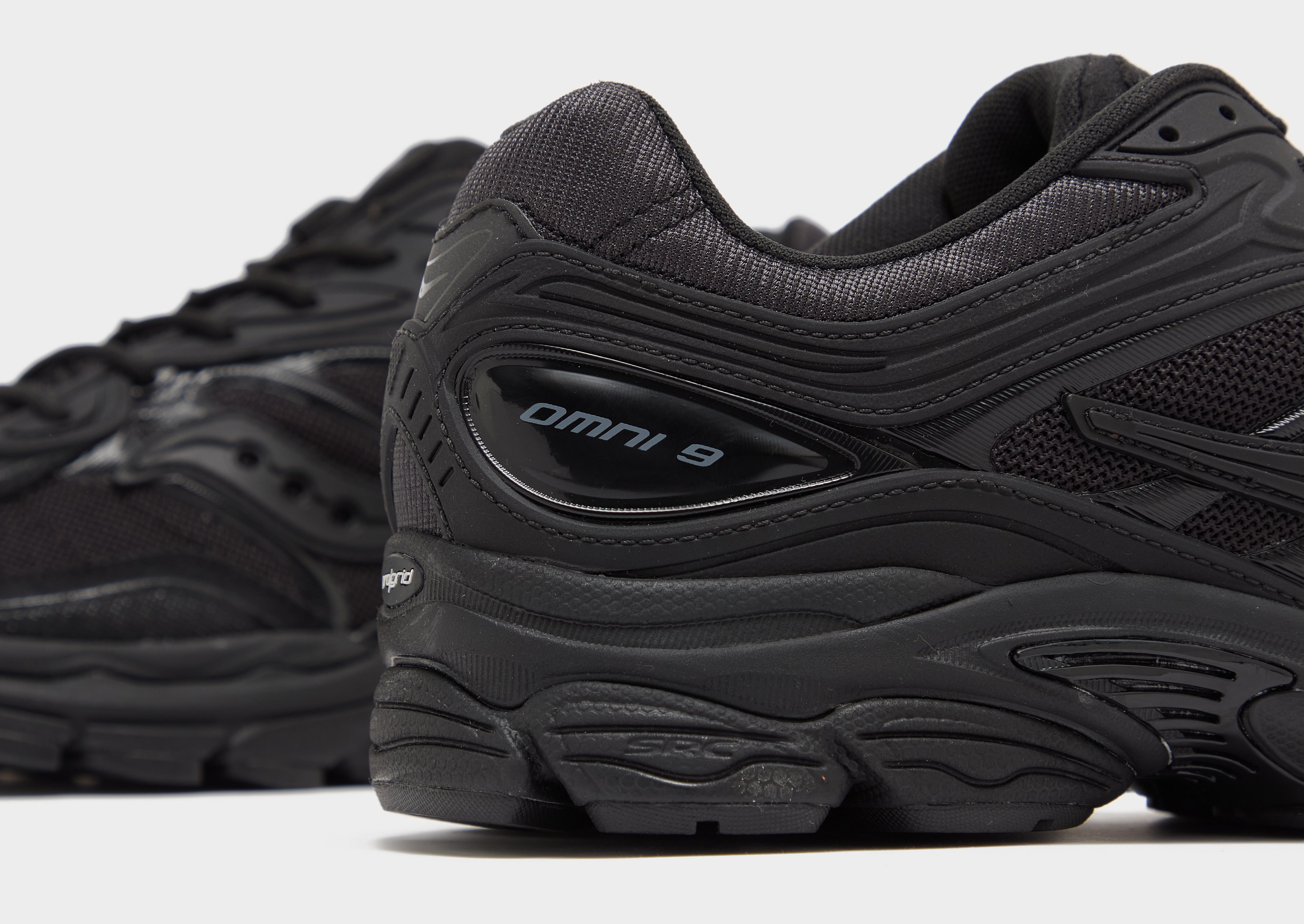 Saucony ProGrid Omni 9 Armor