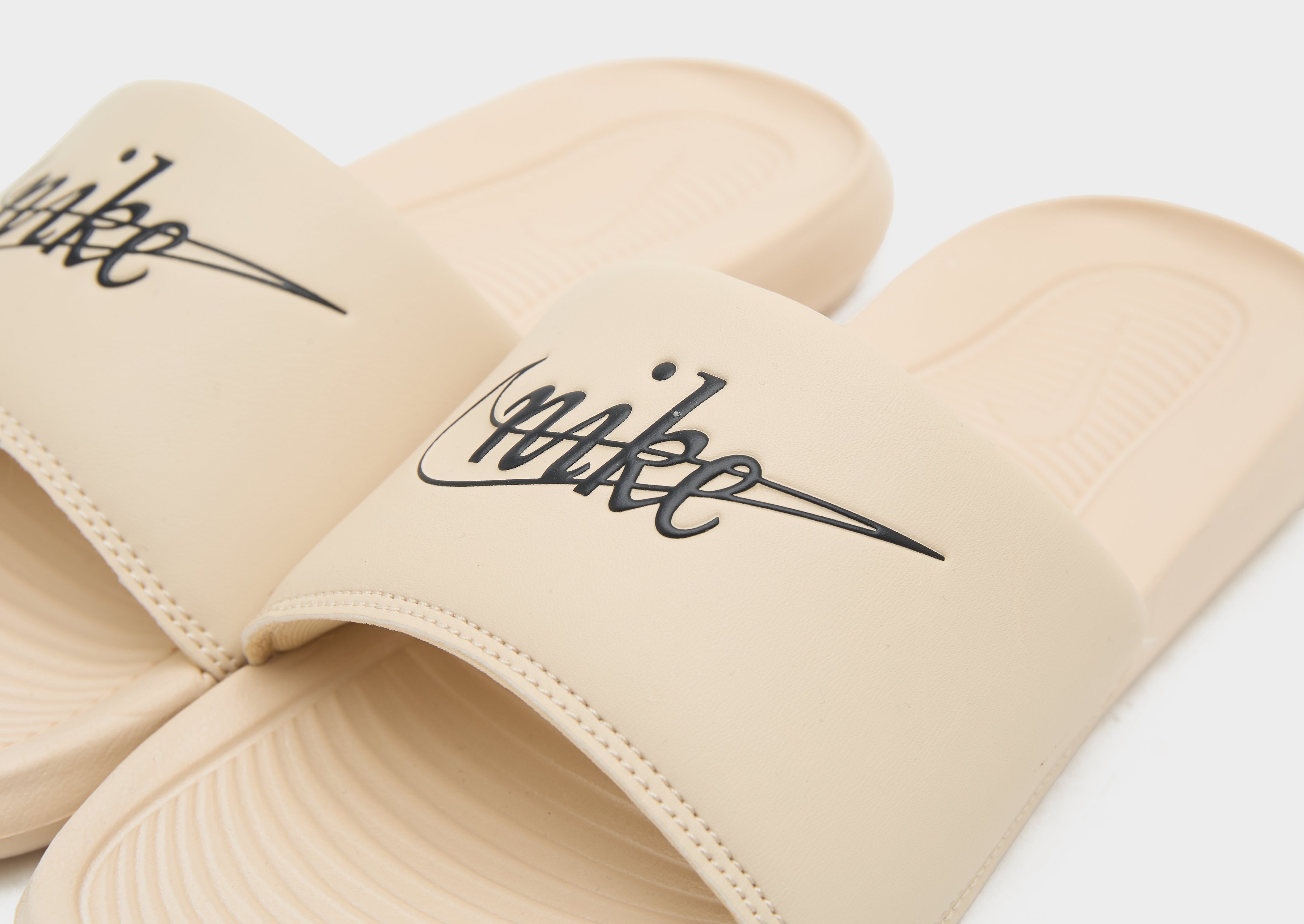 Nike Victori One Slipper Damen