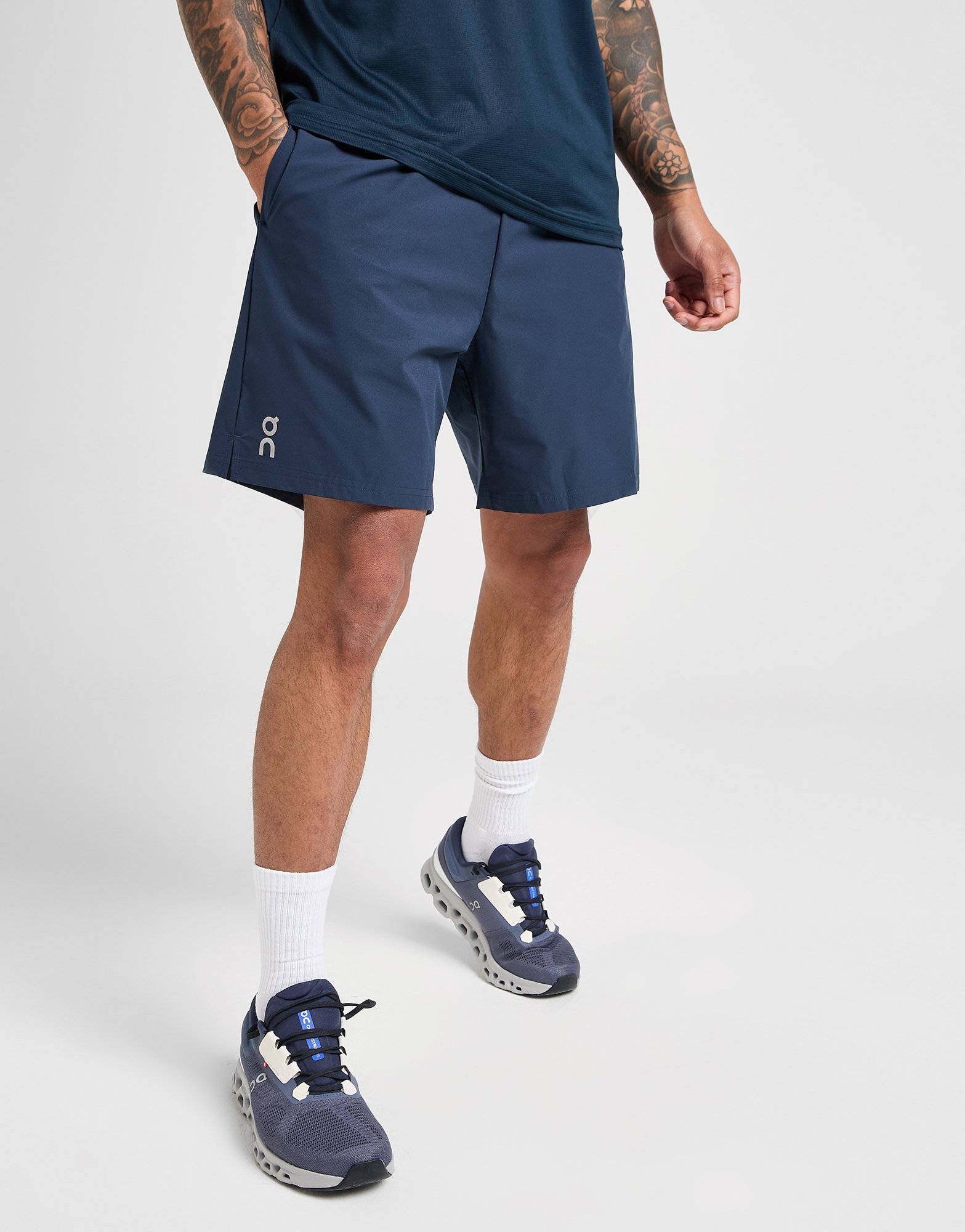 On Running Core 7 Shorts