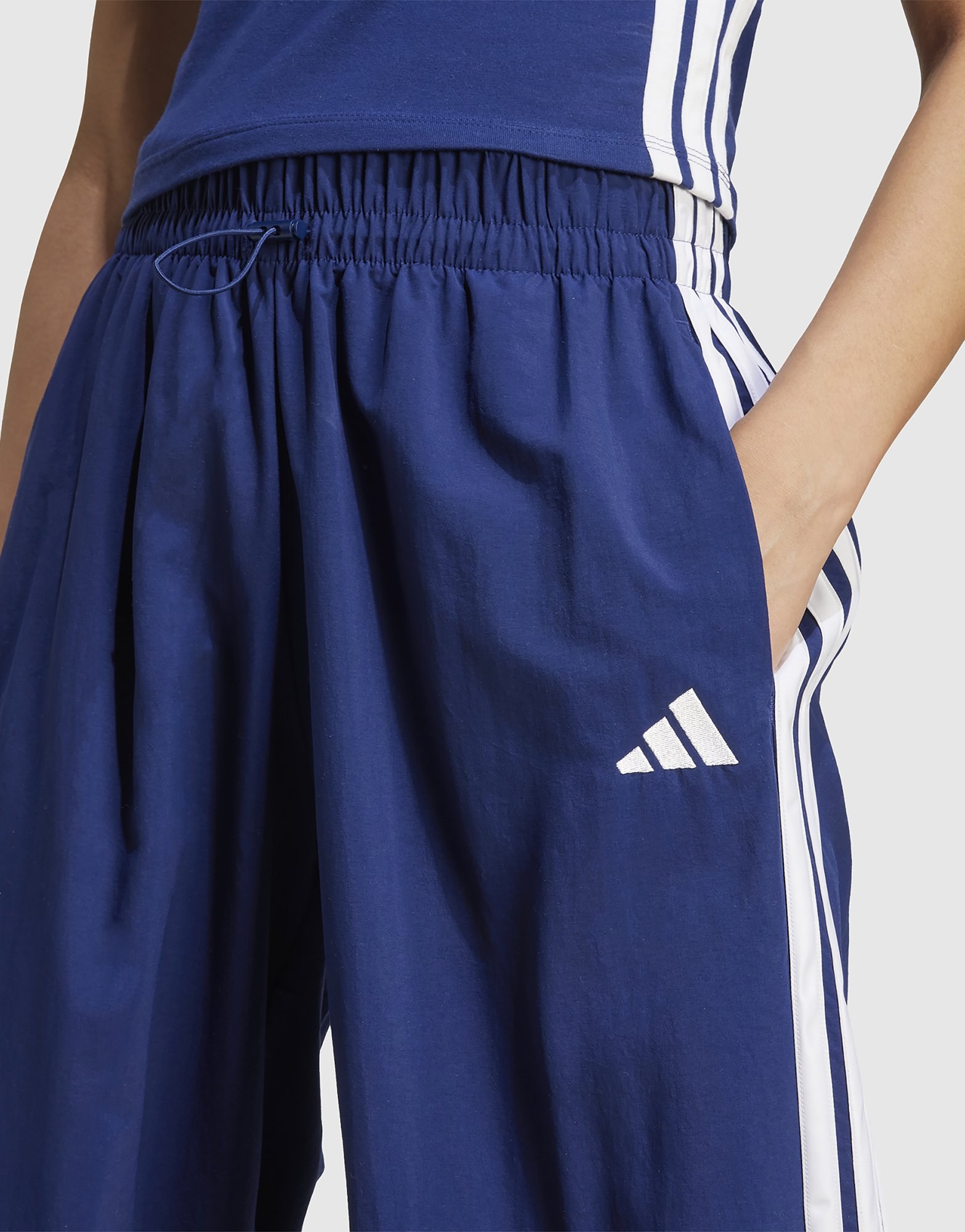 adidas Essentials 3-streifen Lifestyle Woven Parachute Hose