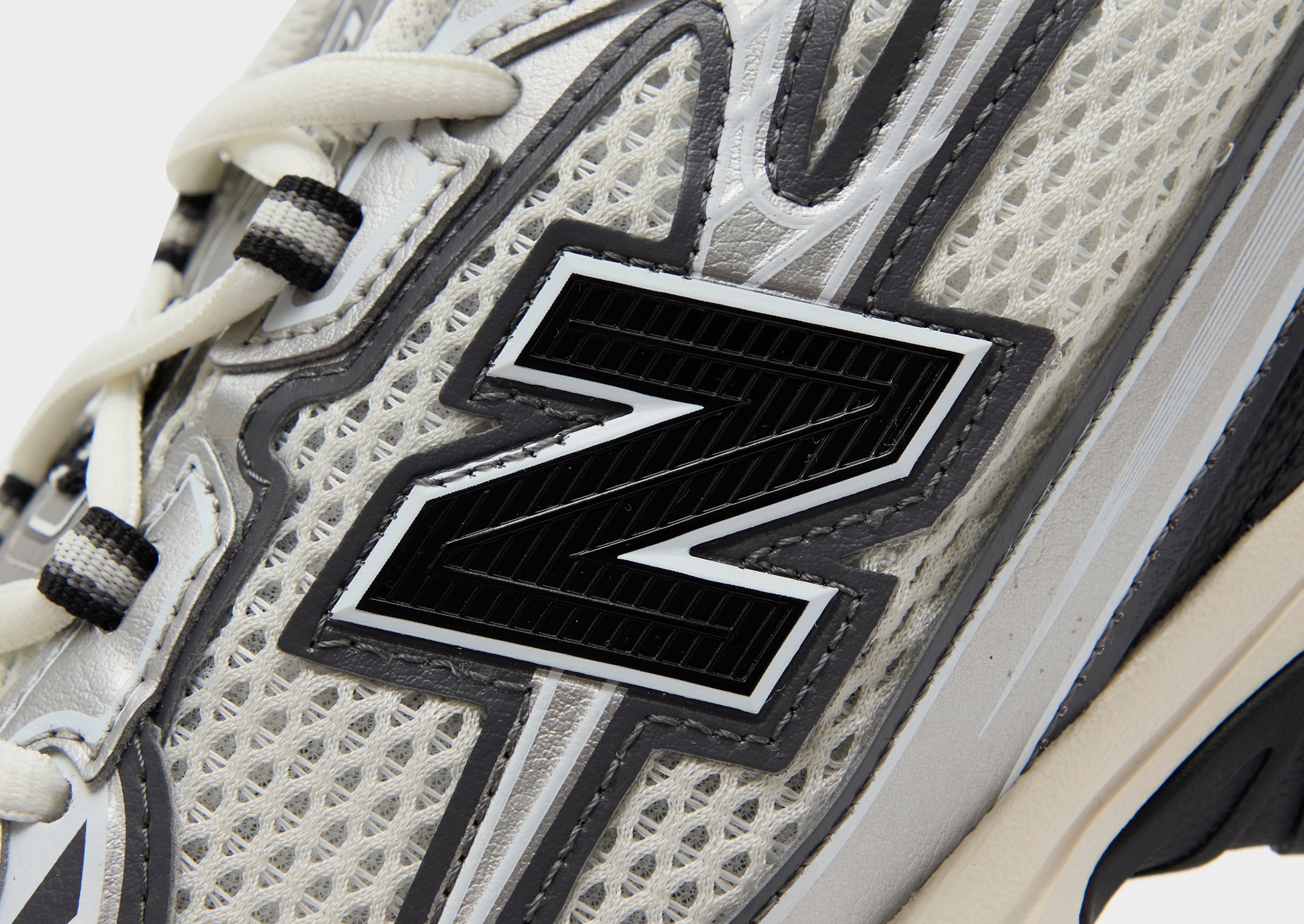 New Balance 740