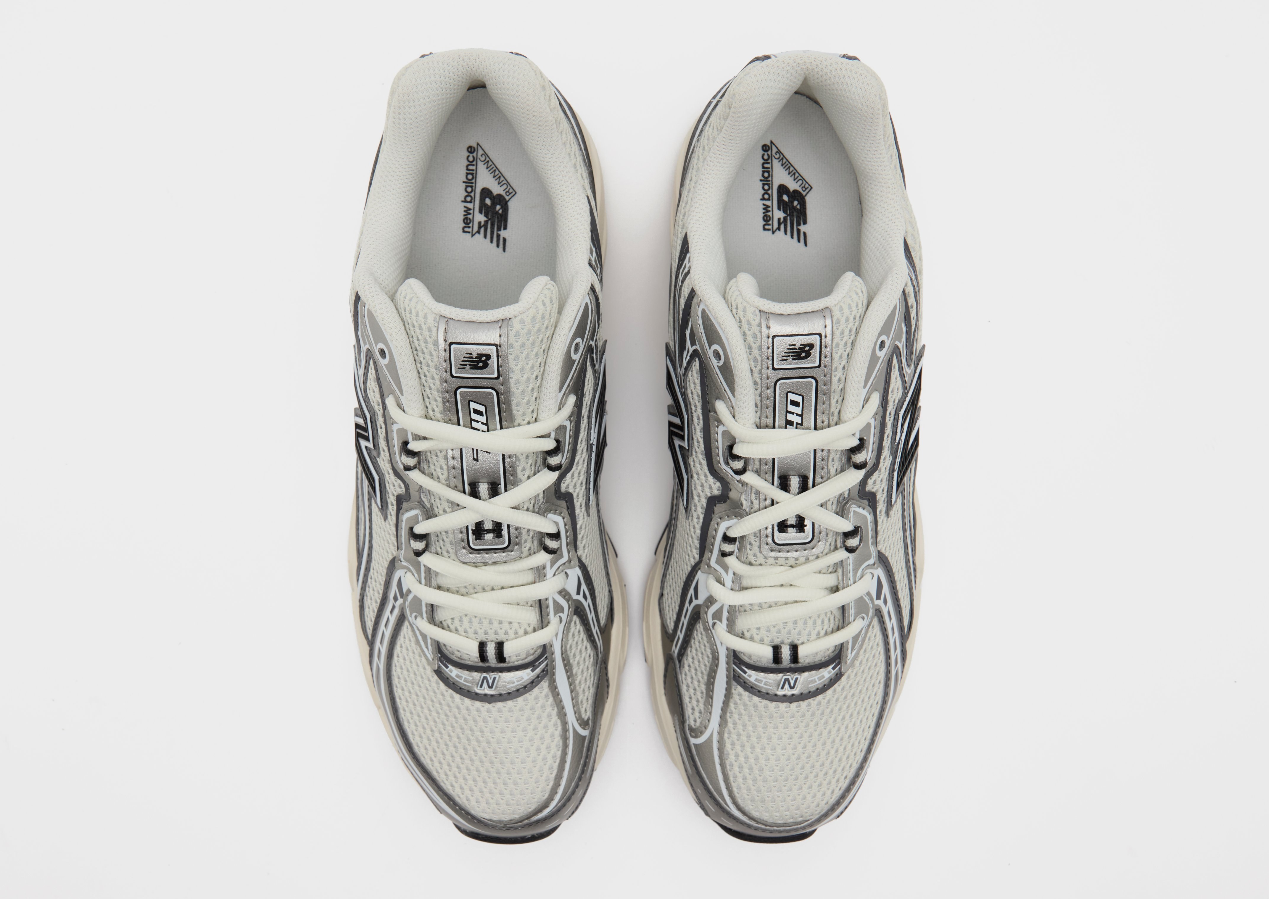 New Balance 740