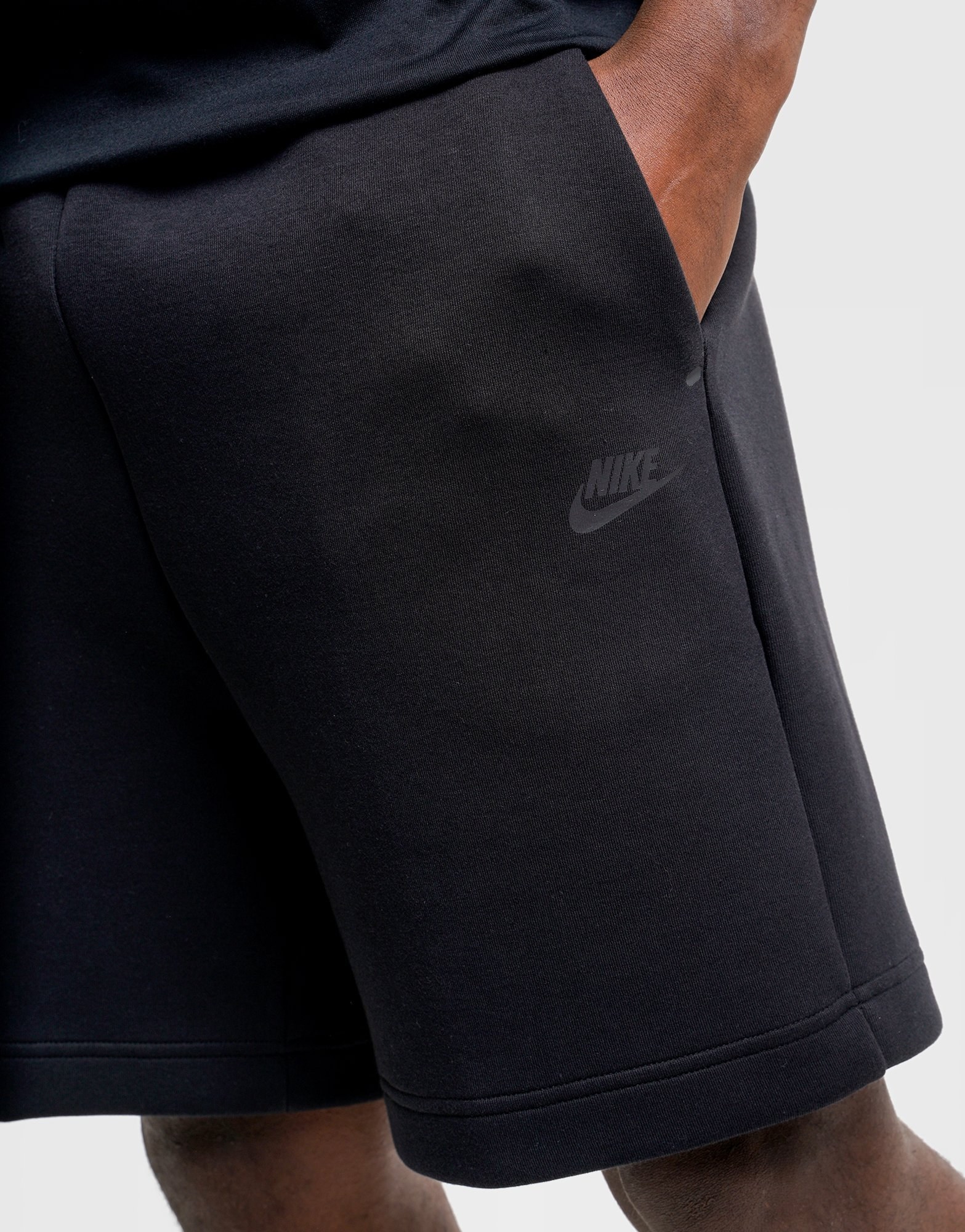 Nike MEN?S FLEECE SHORTS