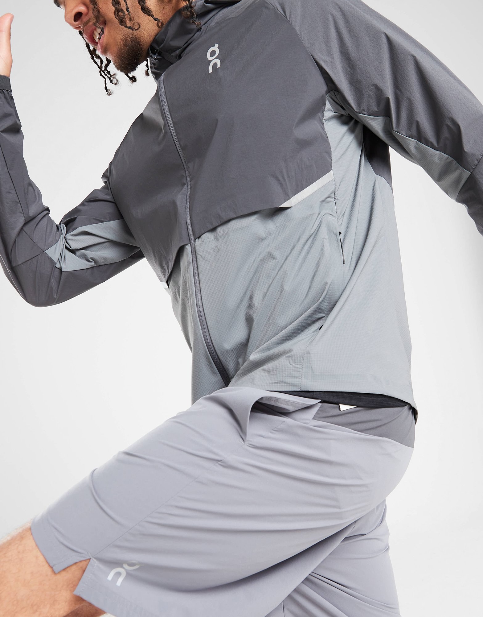 On Running Core Hooded Jacke