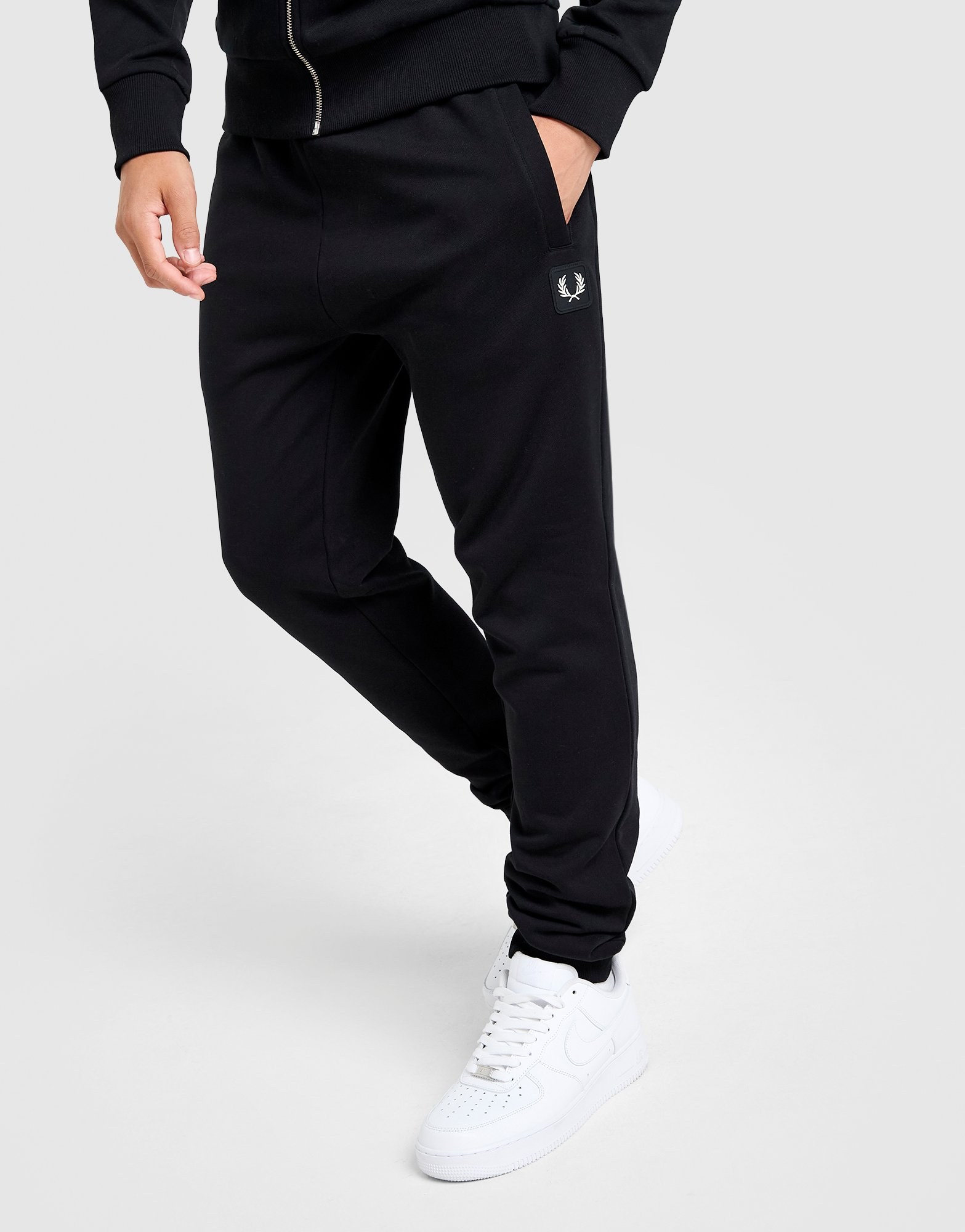 Fred Perry Badge Cuffed Jogginghose