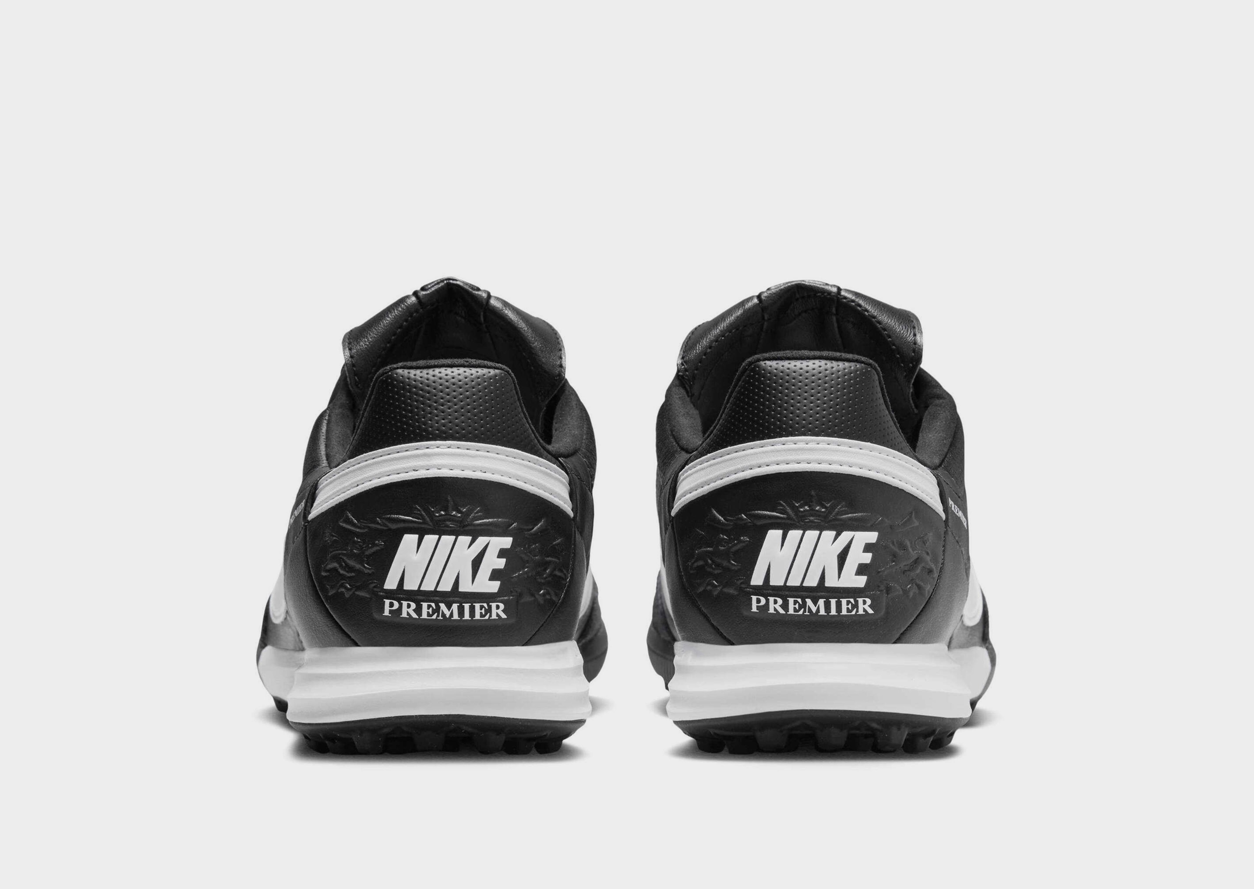 Nike TURF LOW-TOP FOOTBALL