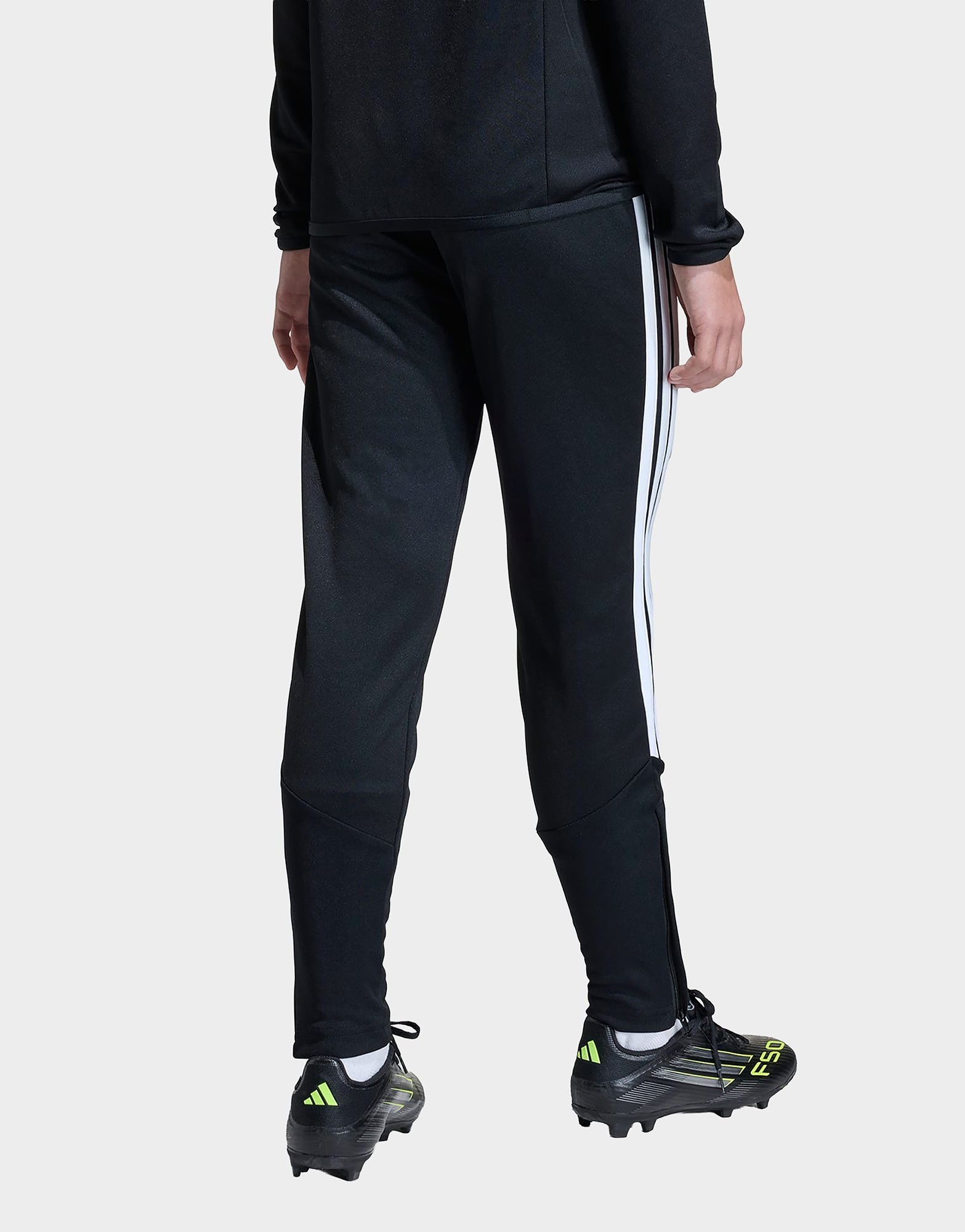 adidas Tiro26 League Kids trainingshose, enge Passform