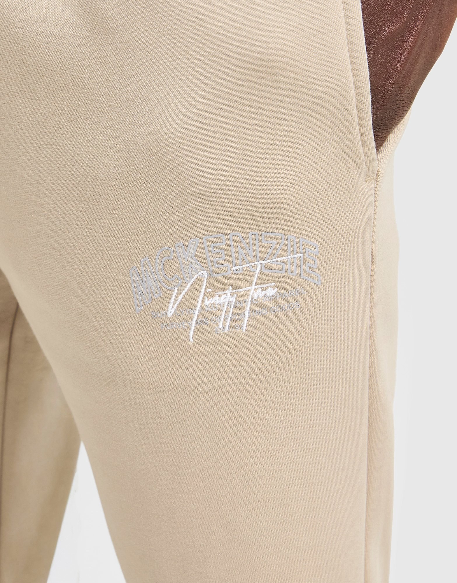 McKenzie Script Jogginghose