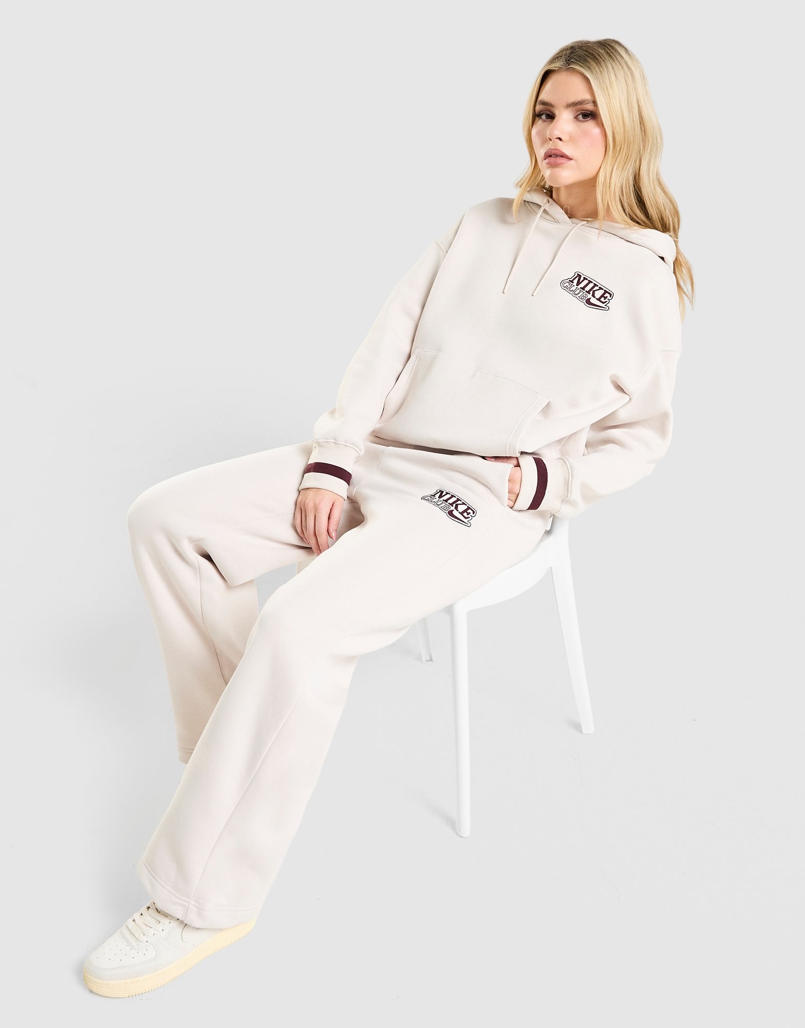 Nike Classic+ Wide Leg Jogginghose Damen
