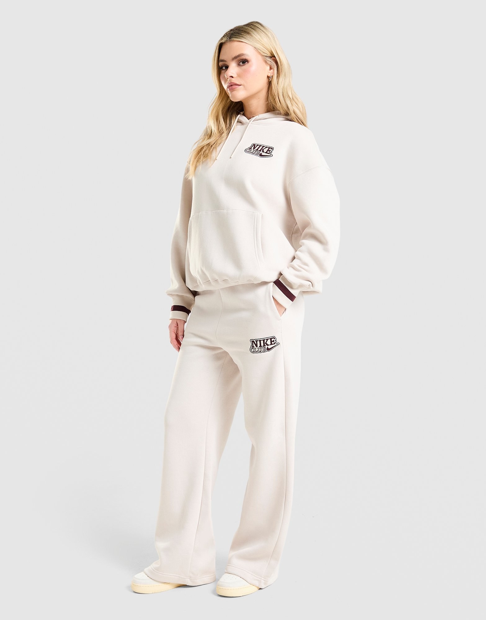 Nike Classic+ Wide Leg Jogginghose Damen