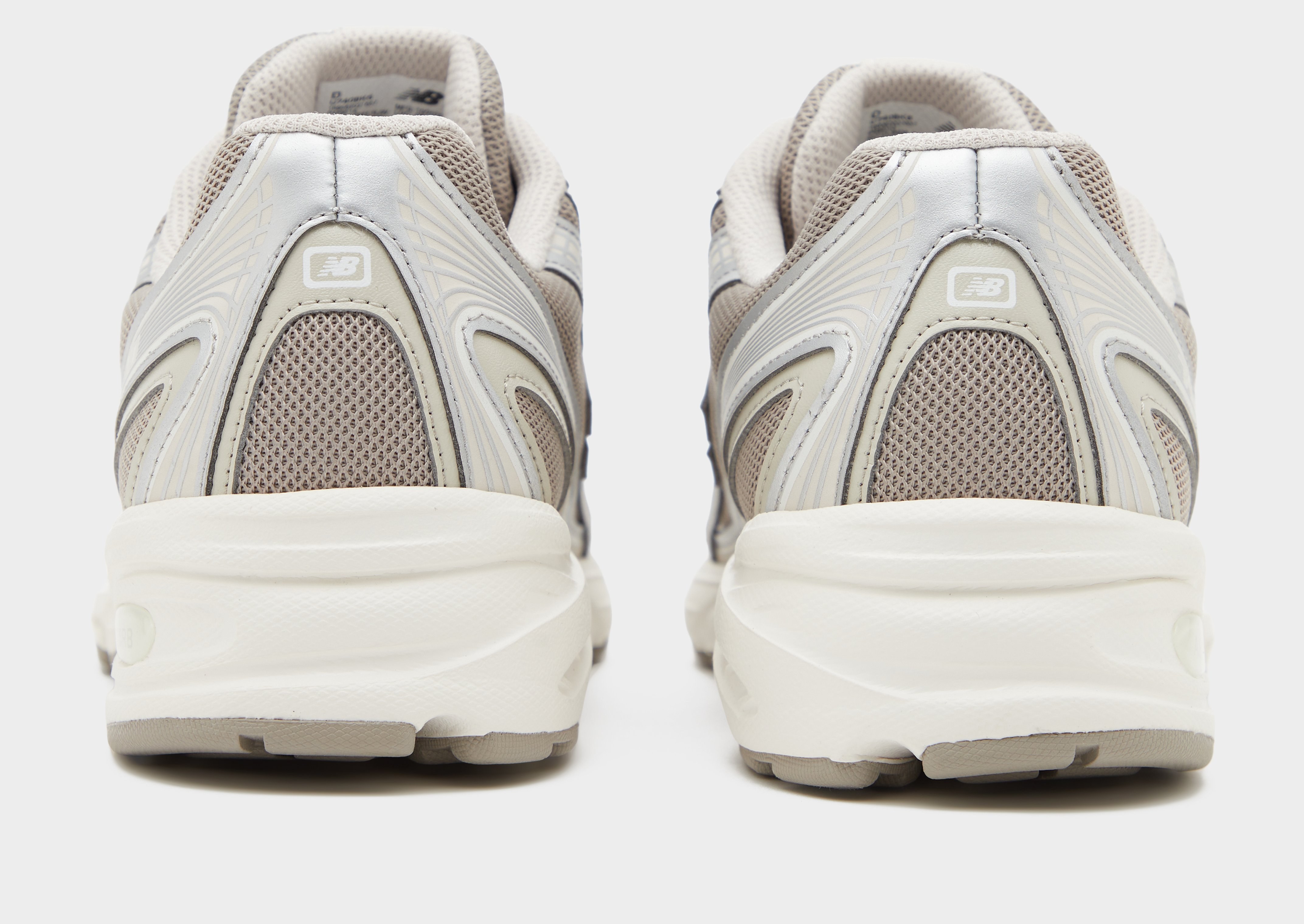 New Balance 740