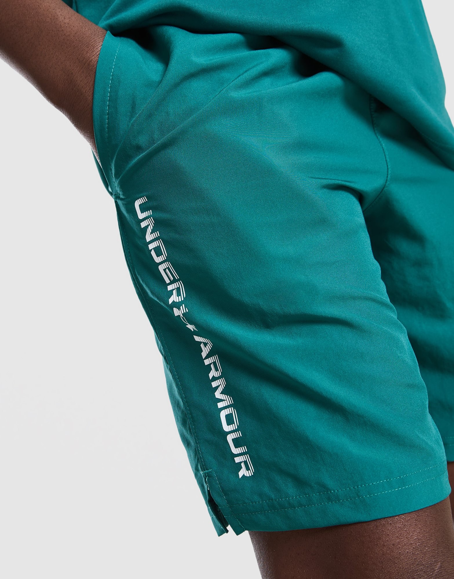Under Armour Tech Woven Wordmark Shorts für Jungen