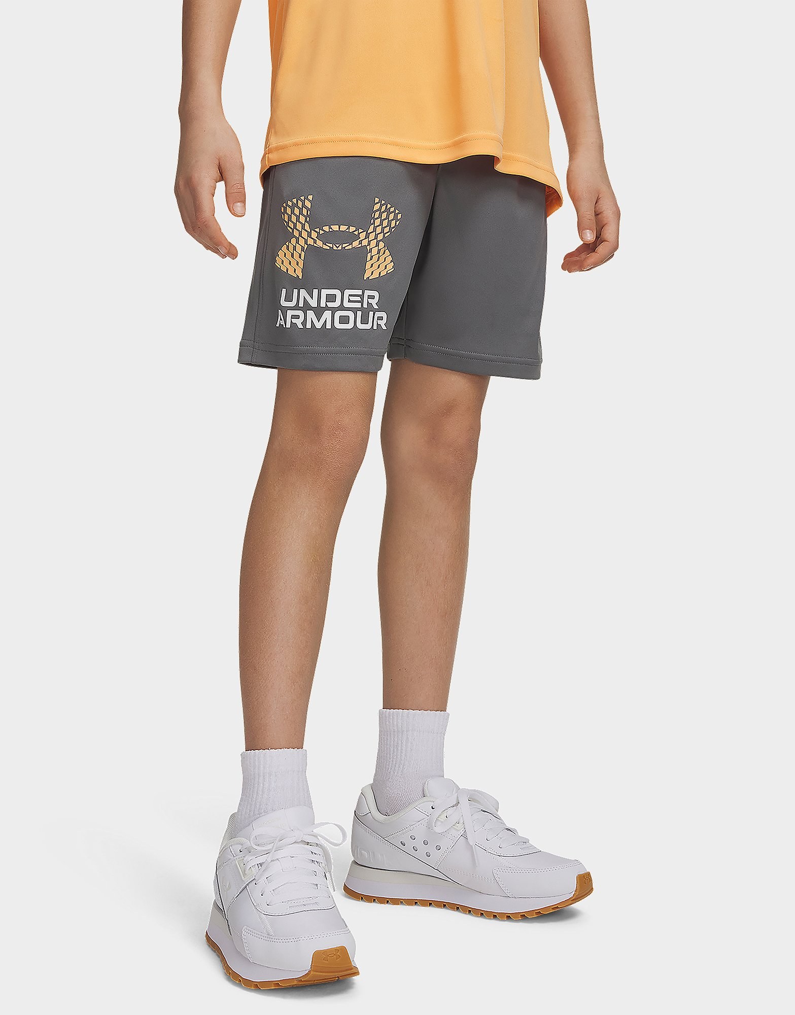 Under Armour Tech Shorts mit Logo für Jungen