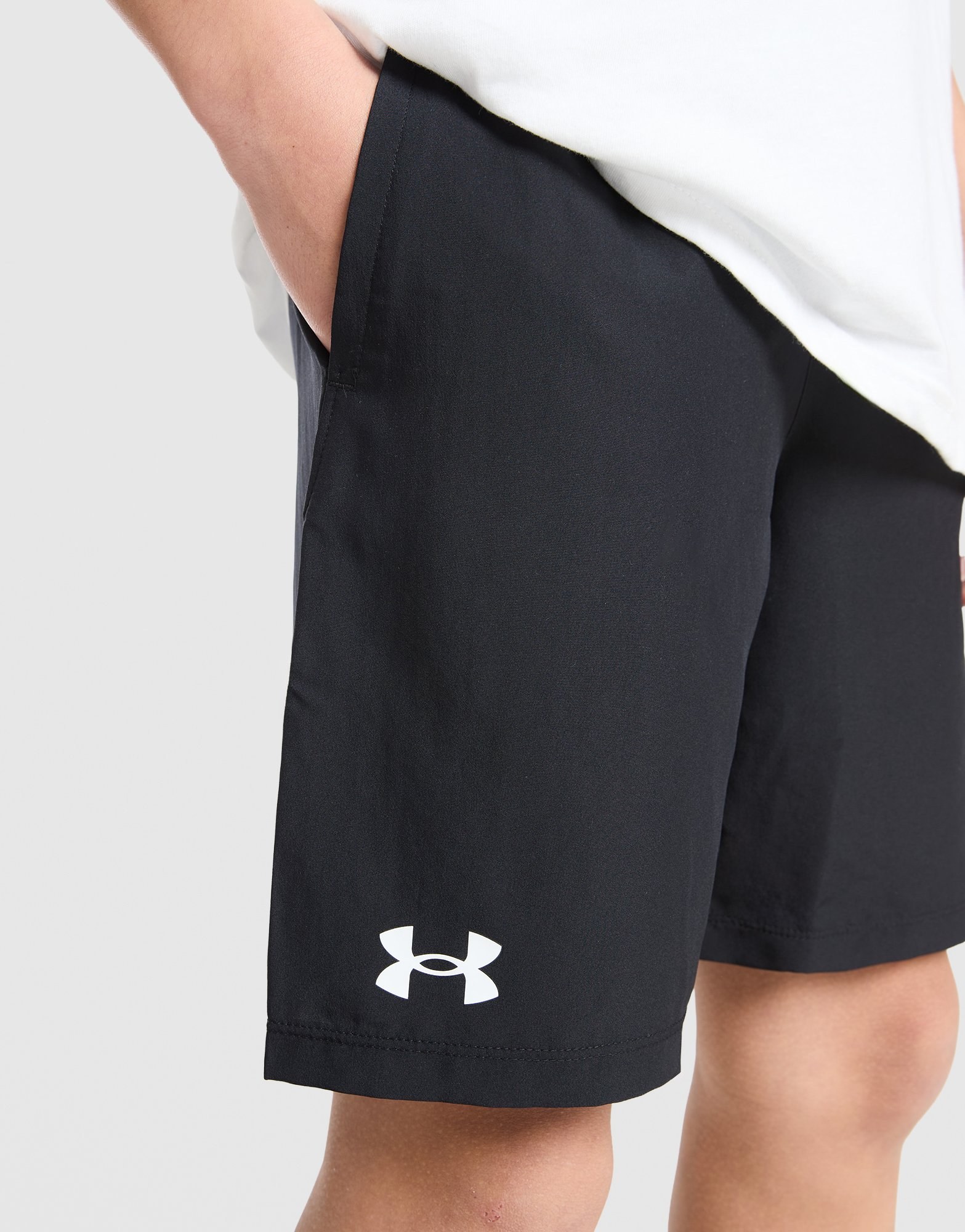 Under Armour Woven Shorts für Jungen