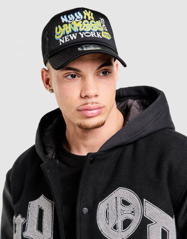 New Era MLB New York Yankees Graffiti Trucker Cap