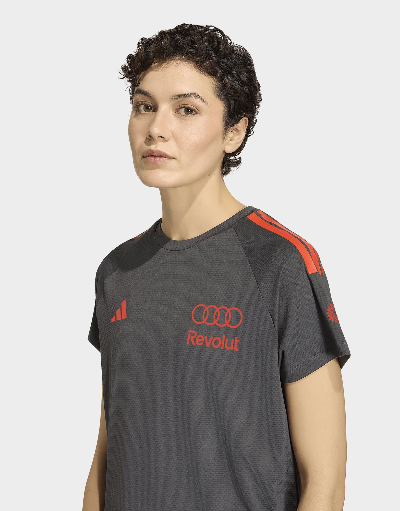 adidas AUDI REVOLUT F1 TEAM SHORT SLEEVE MECHANICS TRIKOT