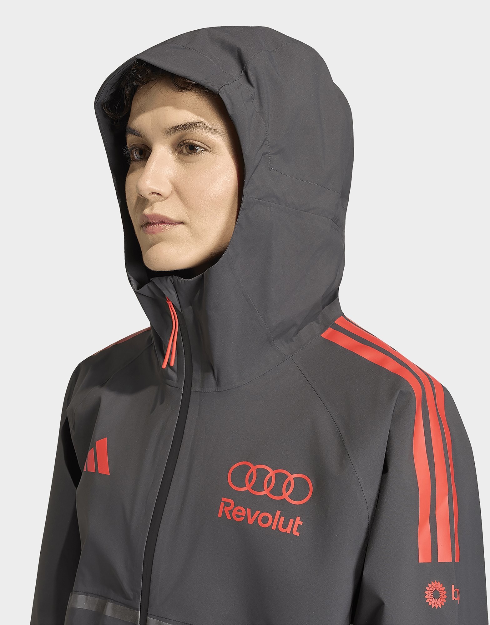 adidas AUDI REVOLUT F1 TEAM MECHANICS REGENJACKE
