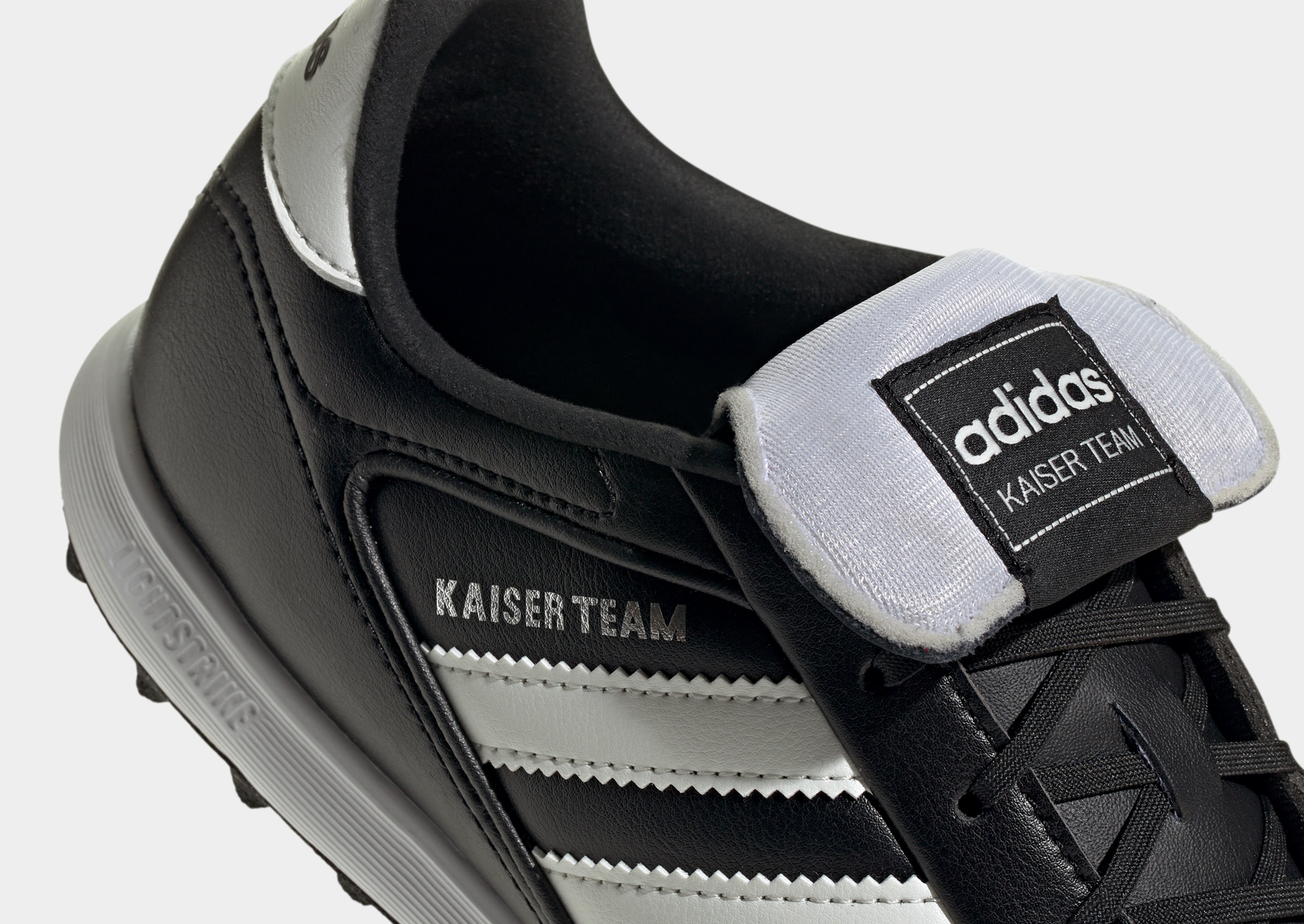 adidas Kaiser Team 2 Fußballschuh für Kunstrasen