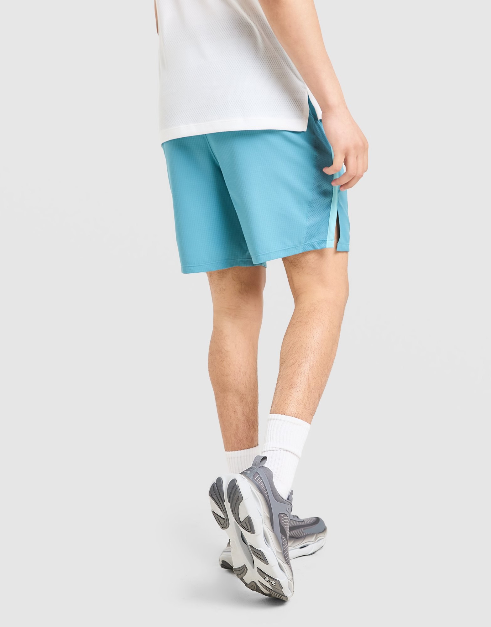 Under Armour Launch Shorts , 17,78 cm