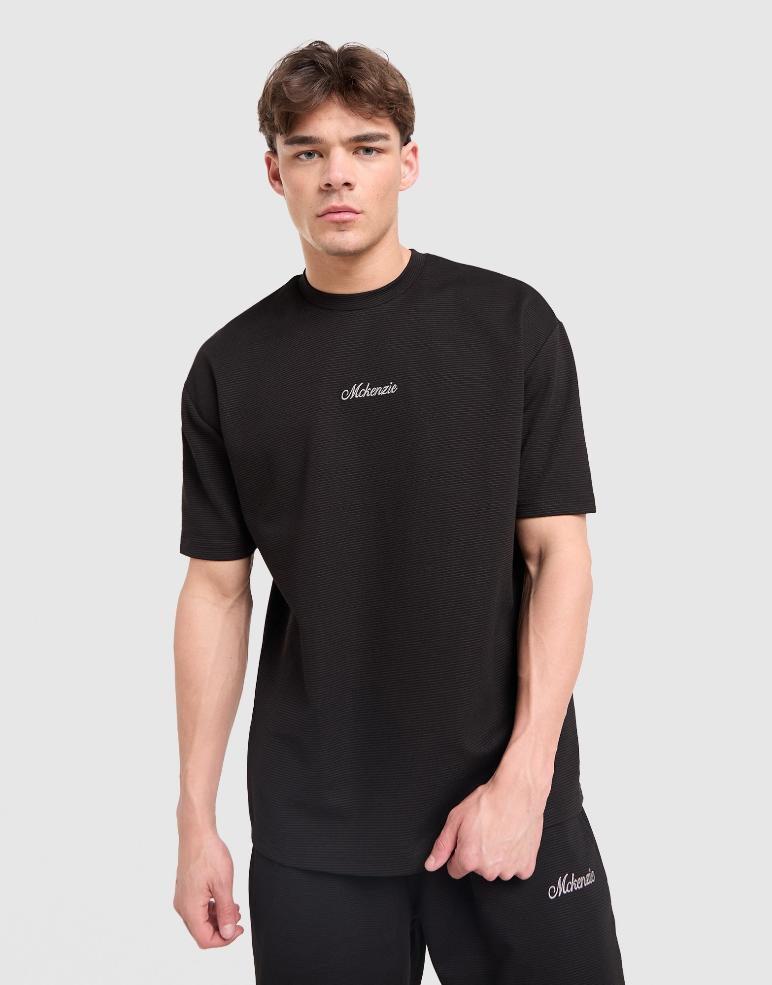 McKenzie Pismo T-Shirt