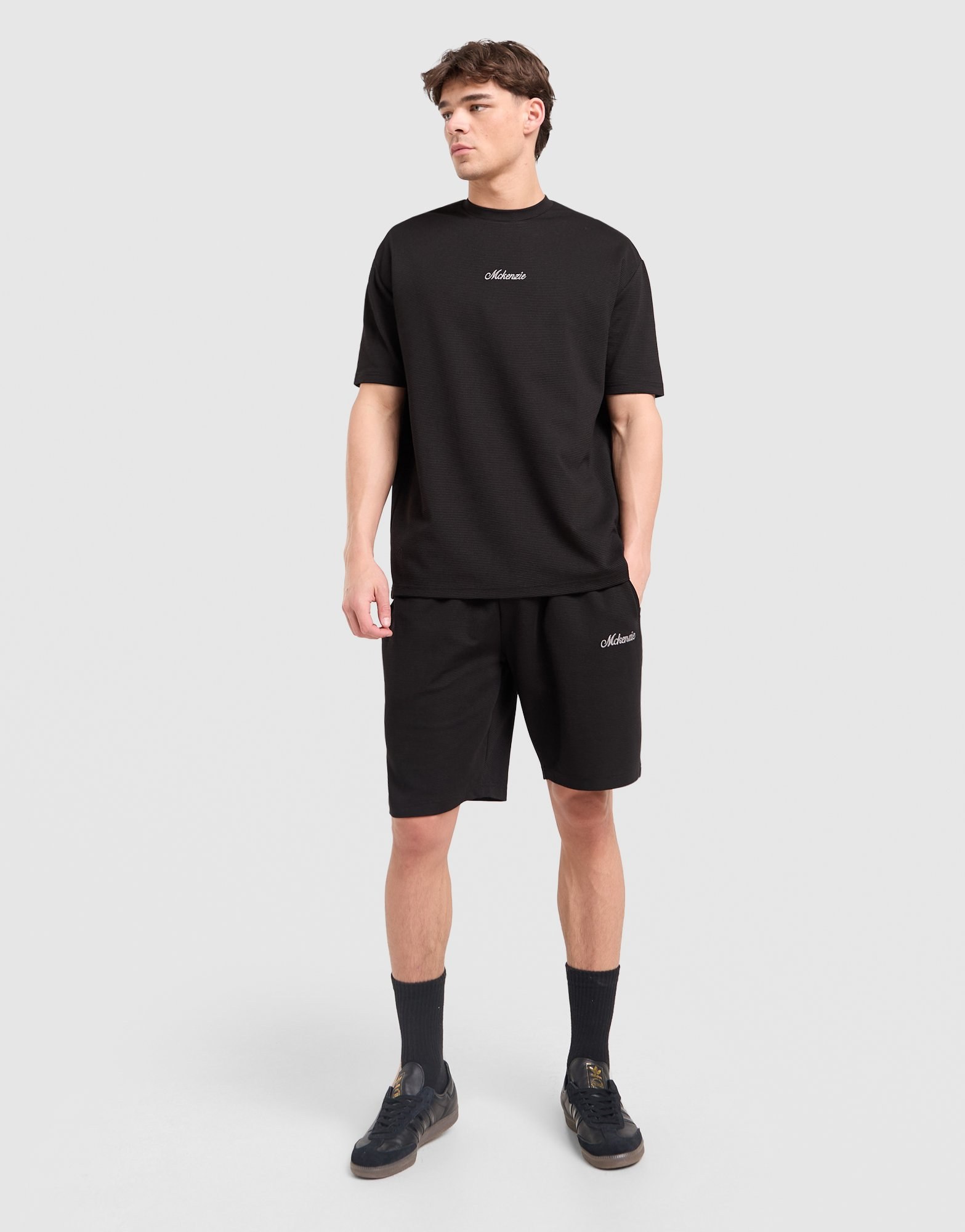 McKenzie Pismo T-Shirt