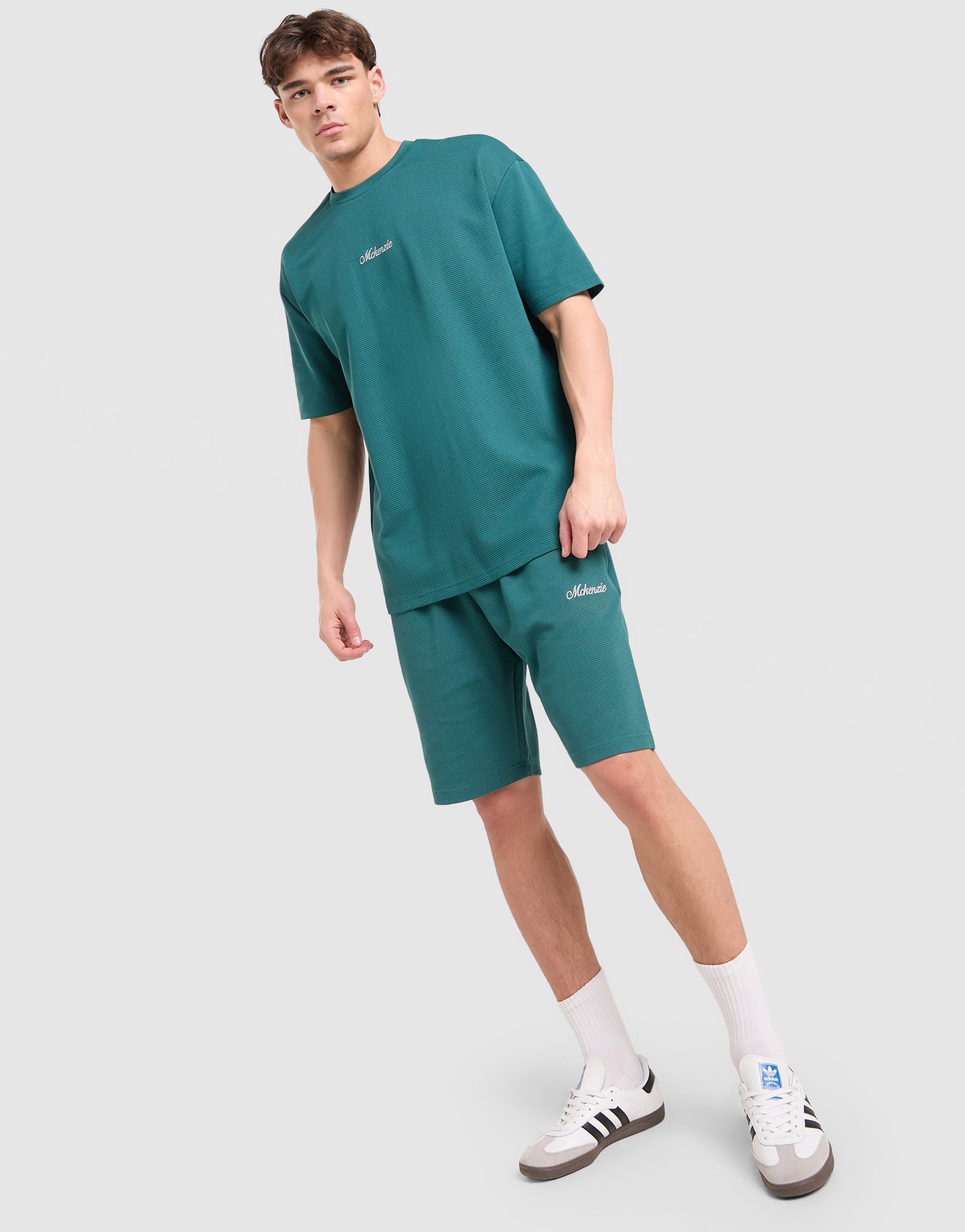 McKenzie Pismo T-Shirt