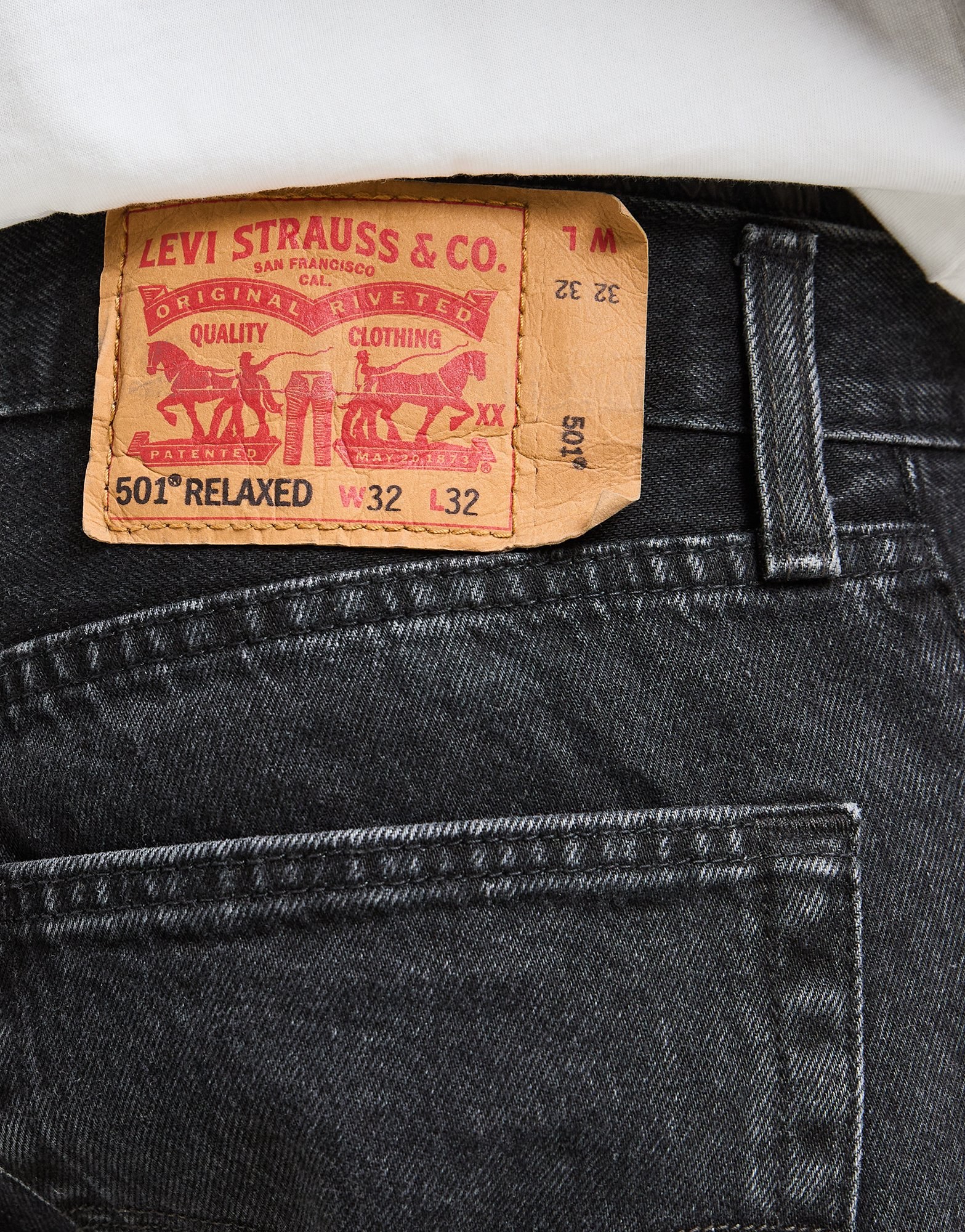 LEVI'S 501 Relaxed Jeans