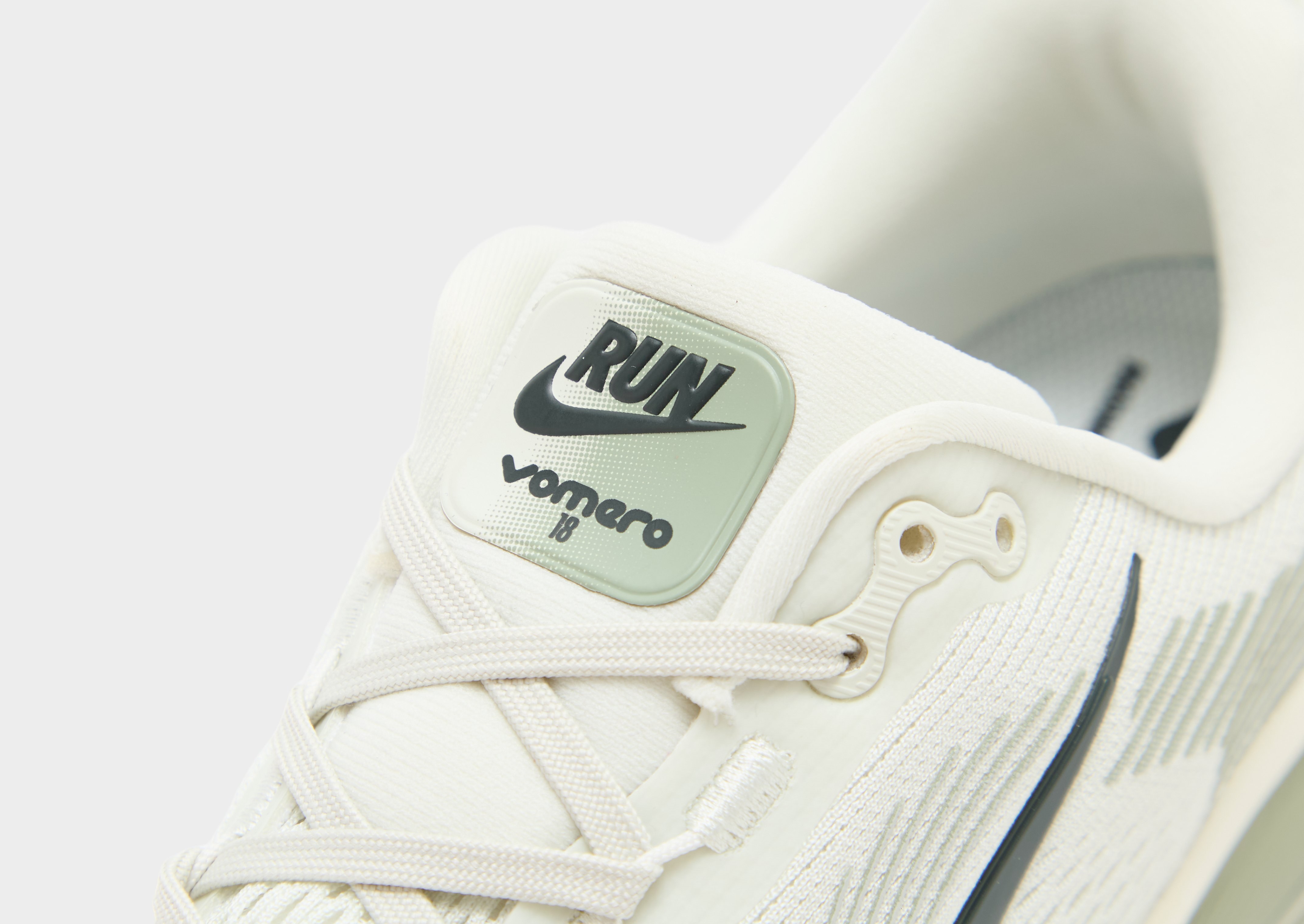 Nike Vomero 18 Kinder
