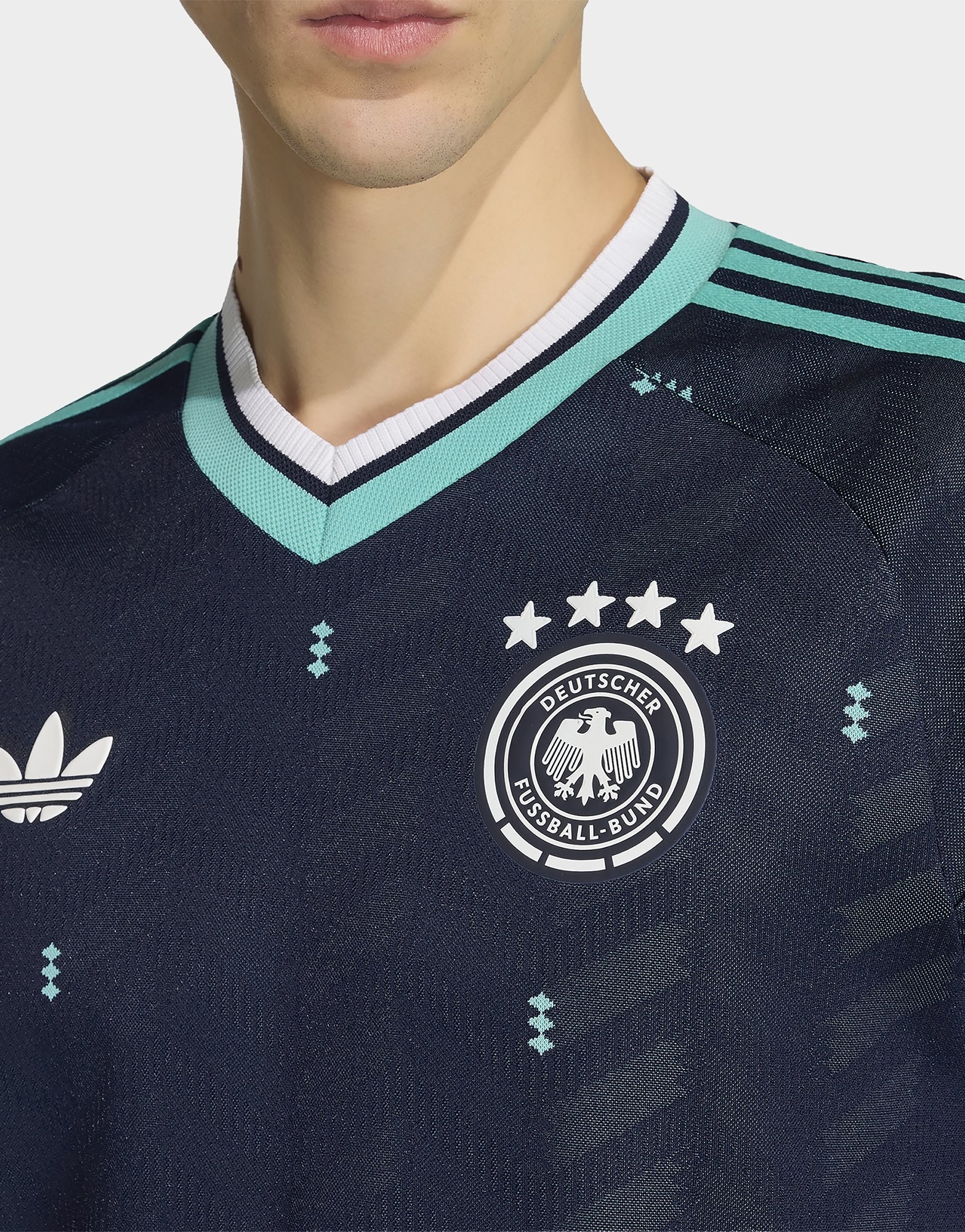 adidas Deutschland 26 Authentic Auswärtstrikot, Langärmlig