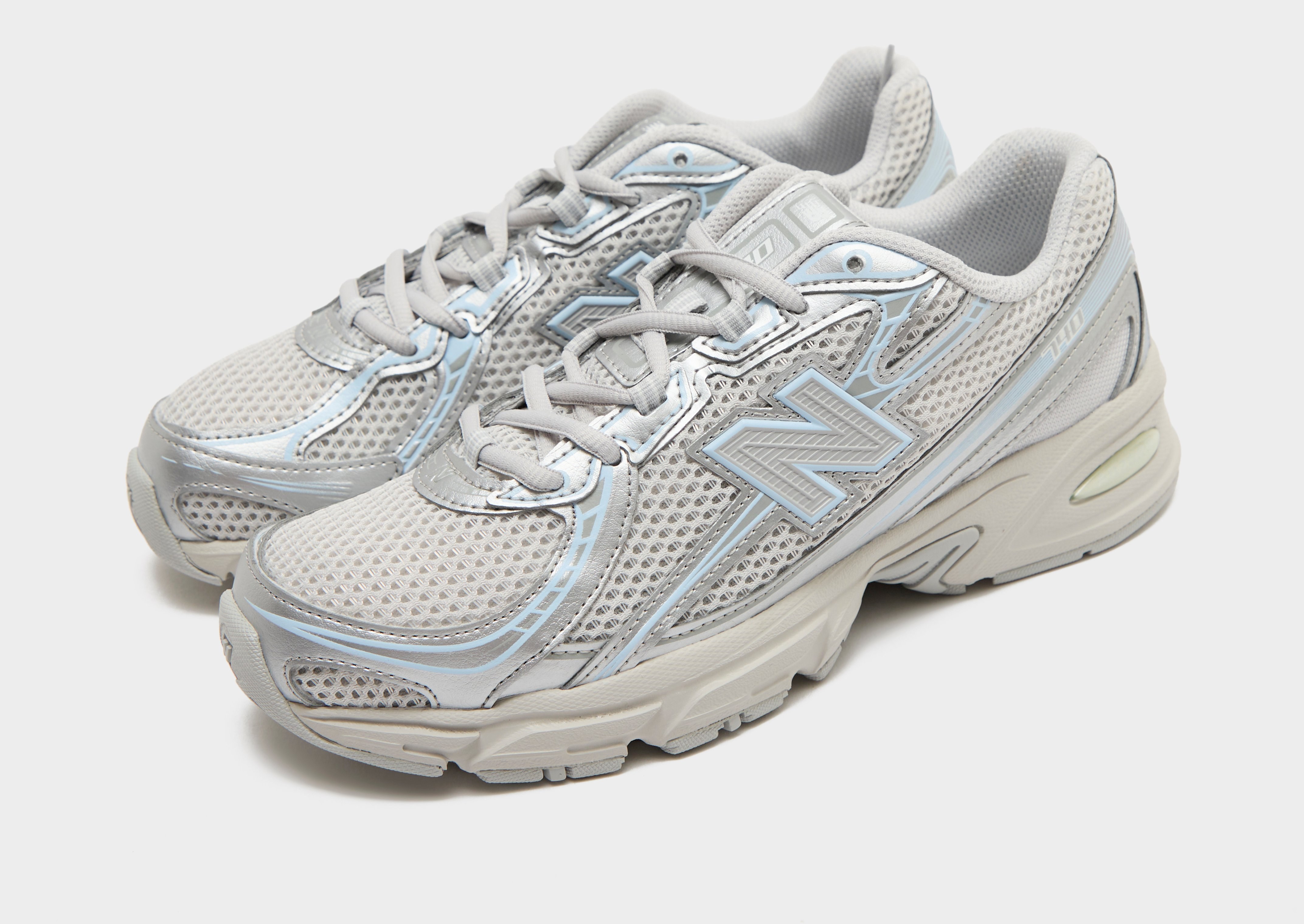New Balance 740 Women's