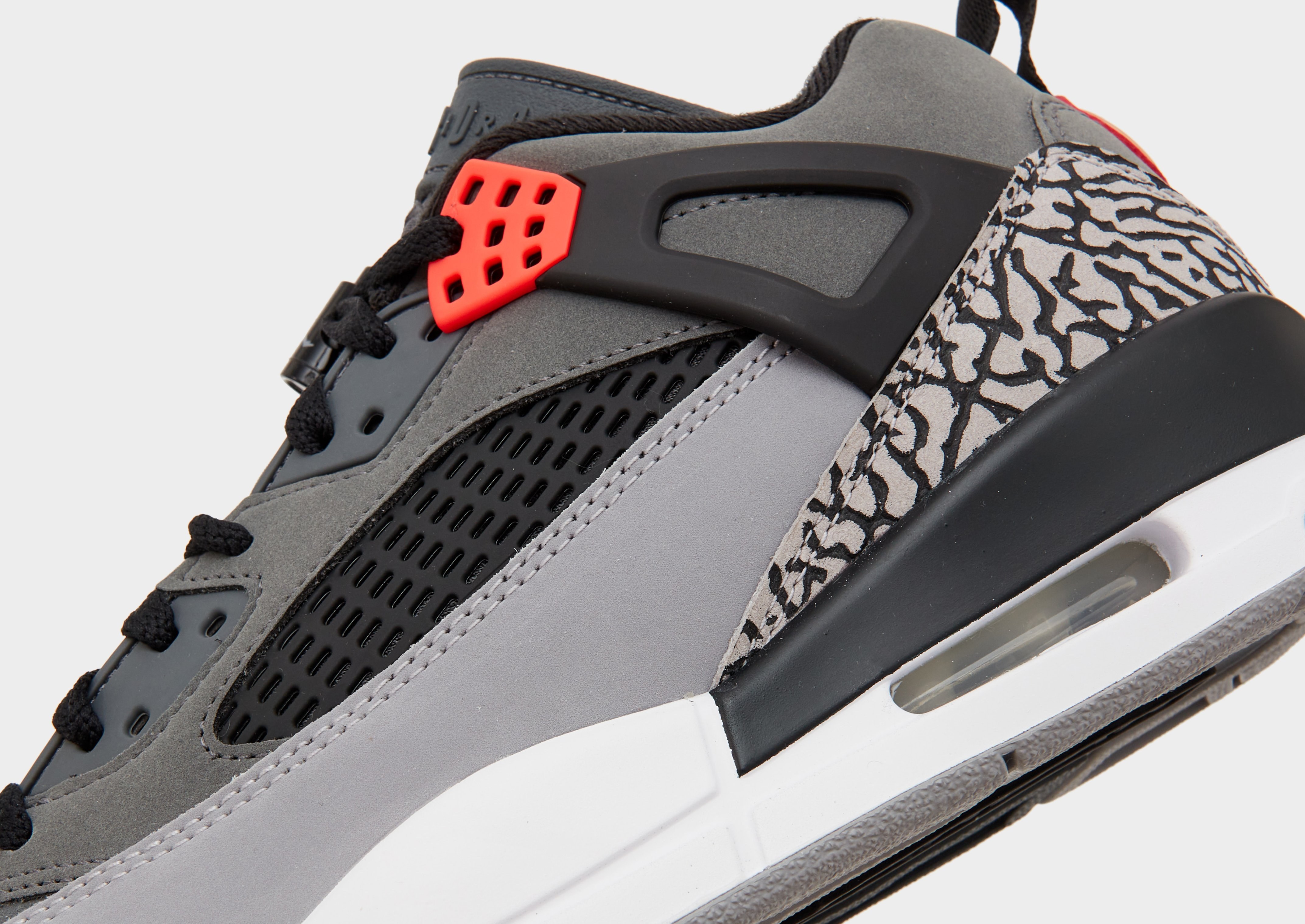 Jordan Spizike Low