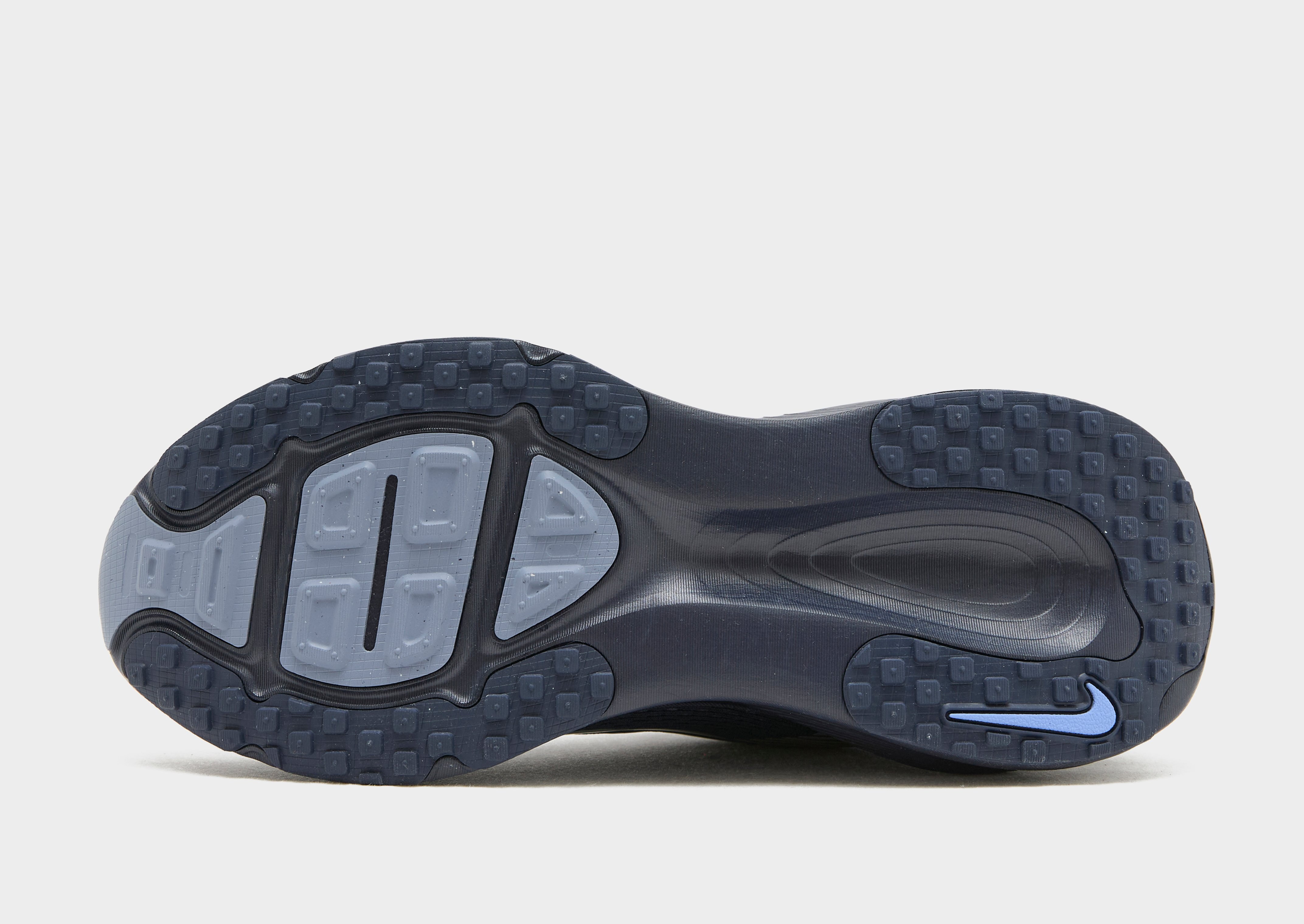 Nike Vomero 18