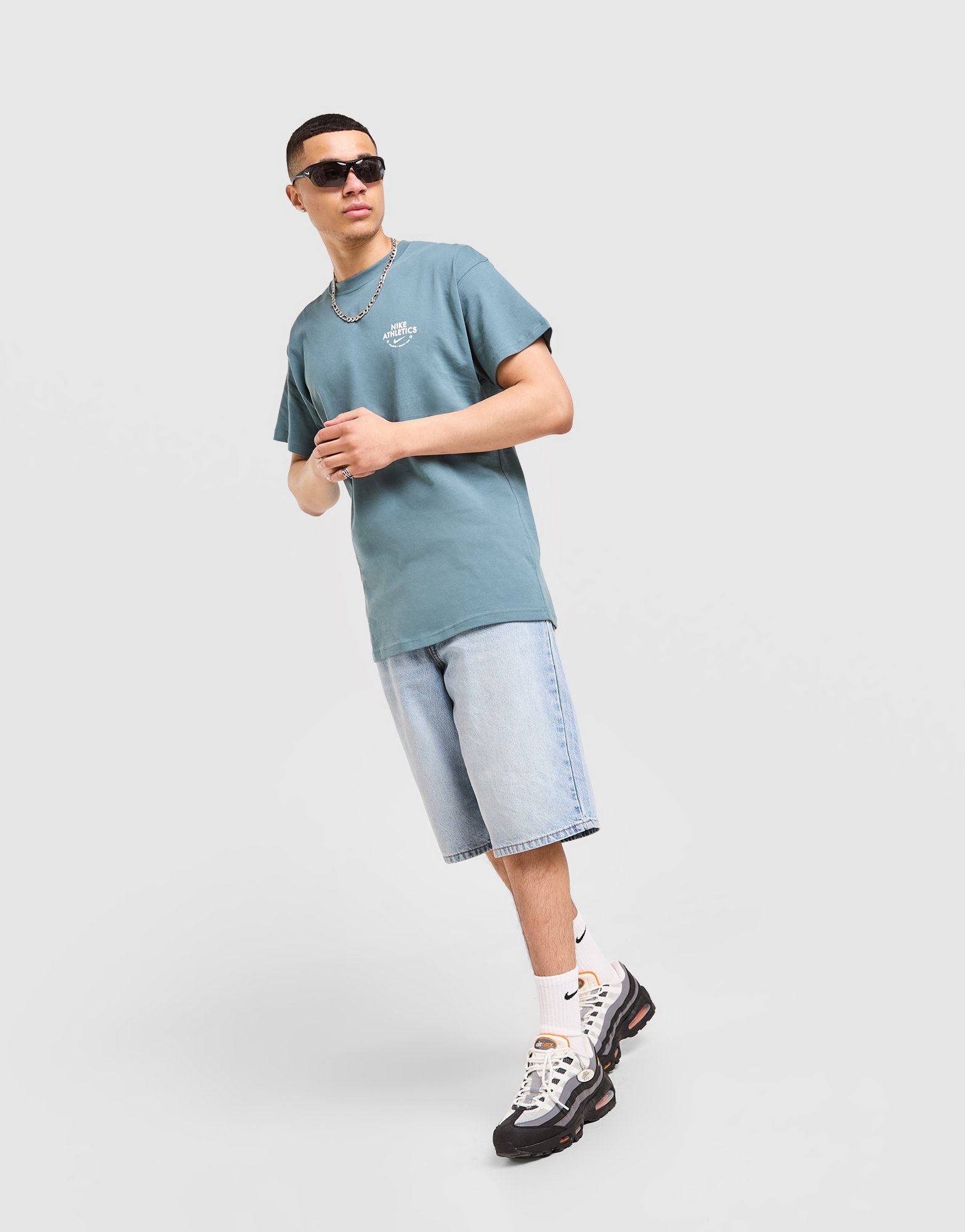 Nike Palm T-Shirt