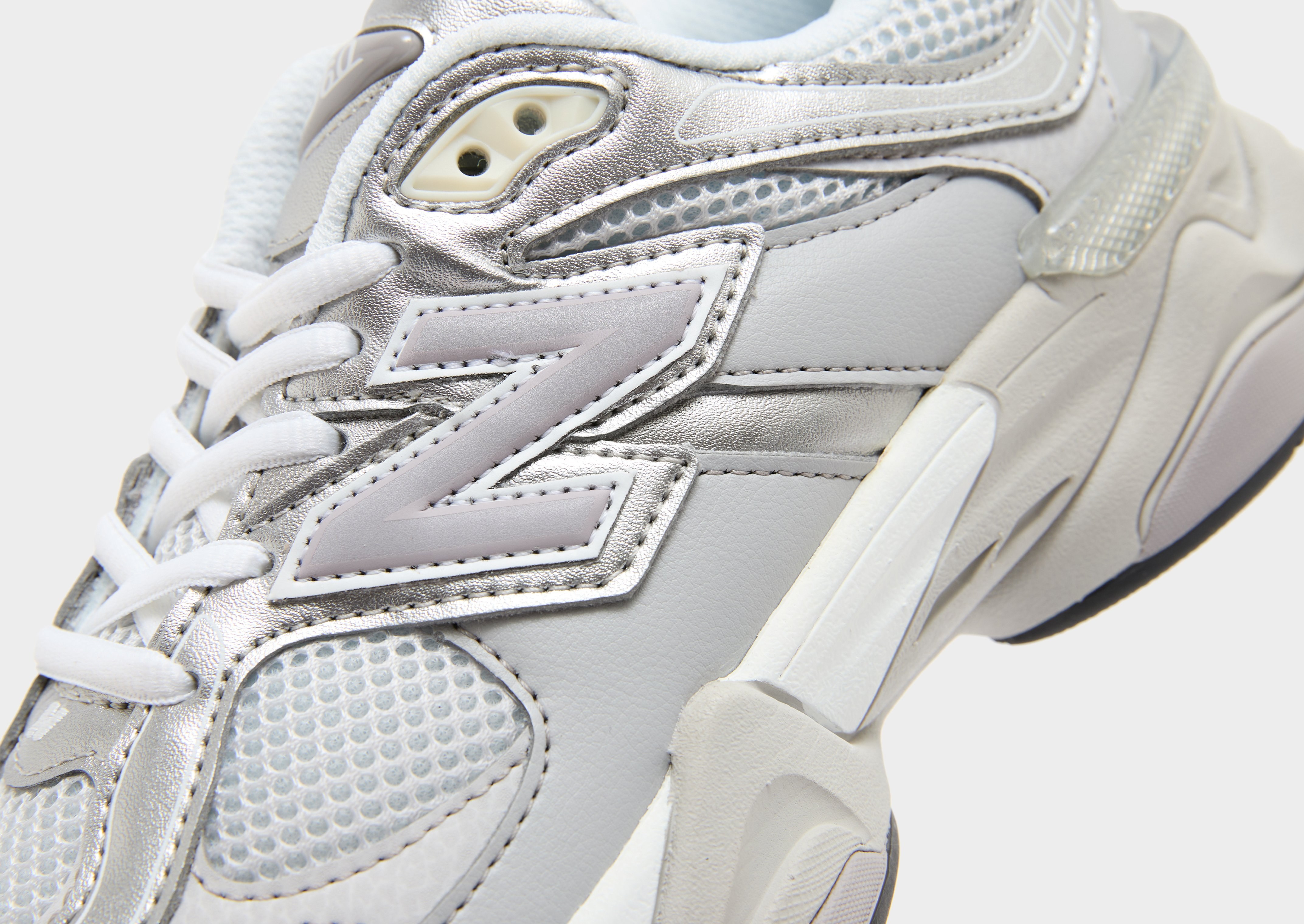 New Balance 9060 Junior
