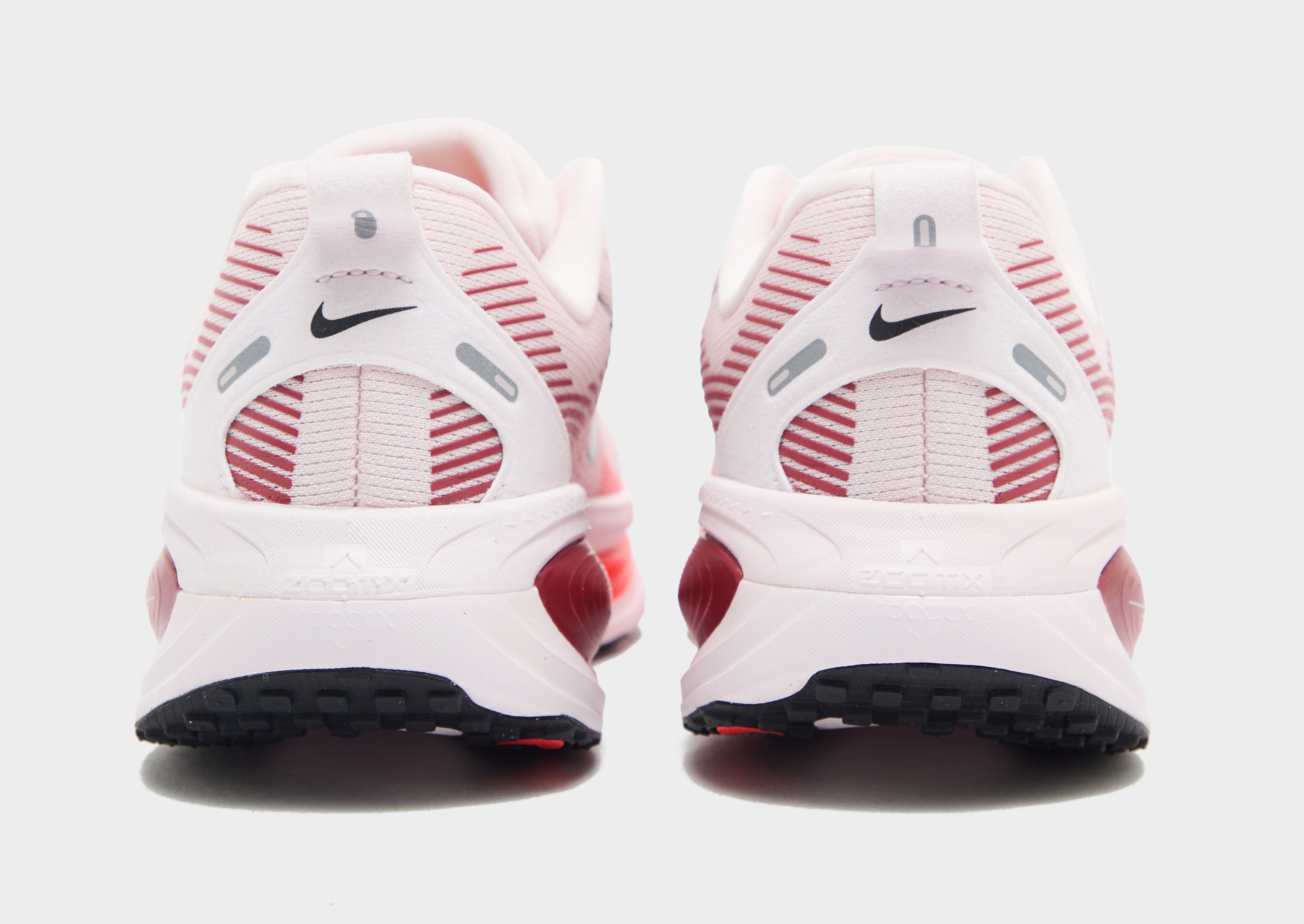 Nike Vomero 18 Women's