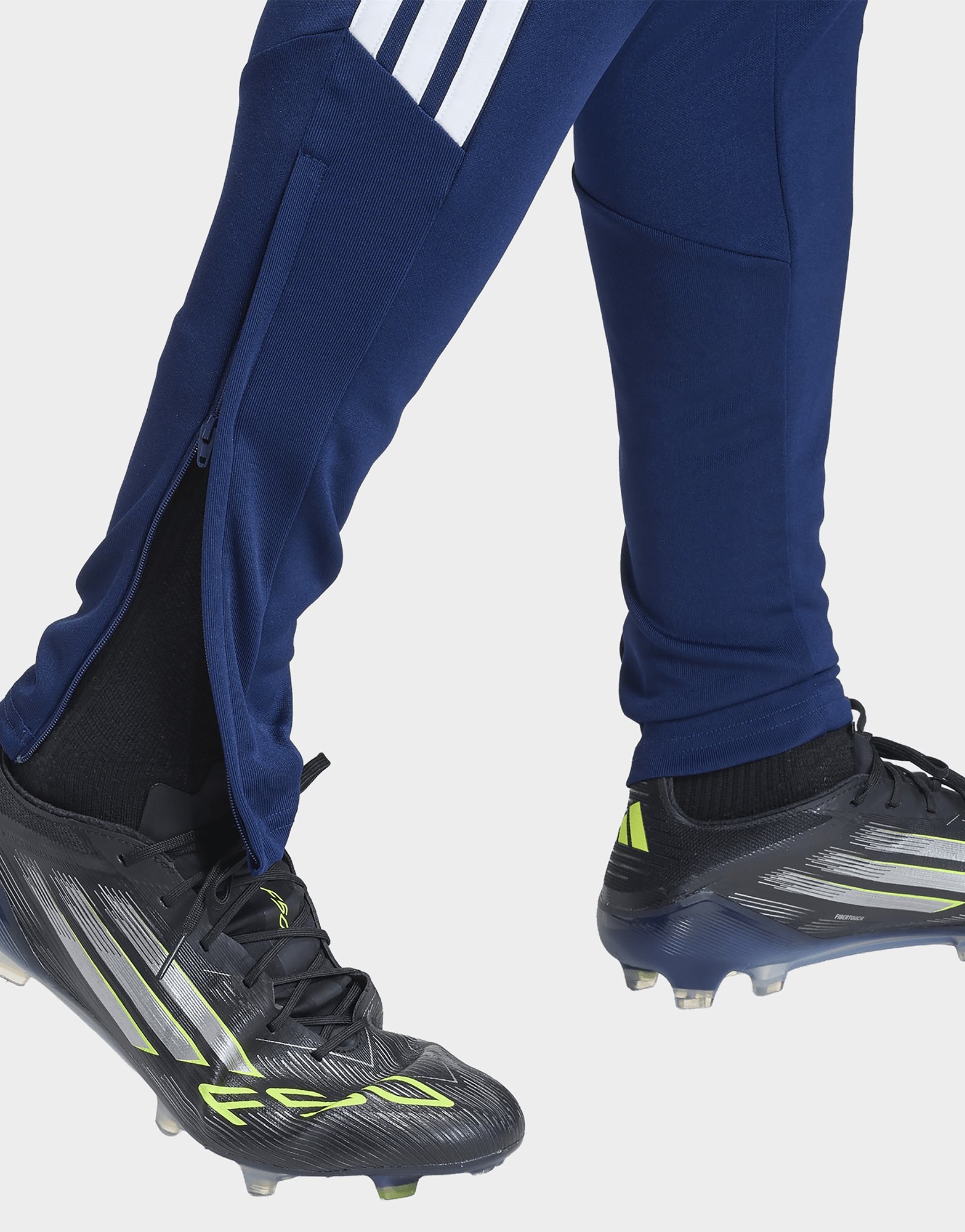 adidas Tiro26 Liga Trainingshose, Regulär Geschnitten