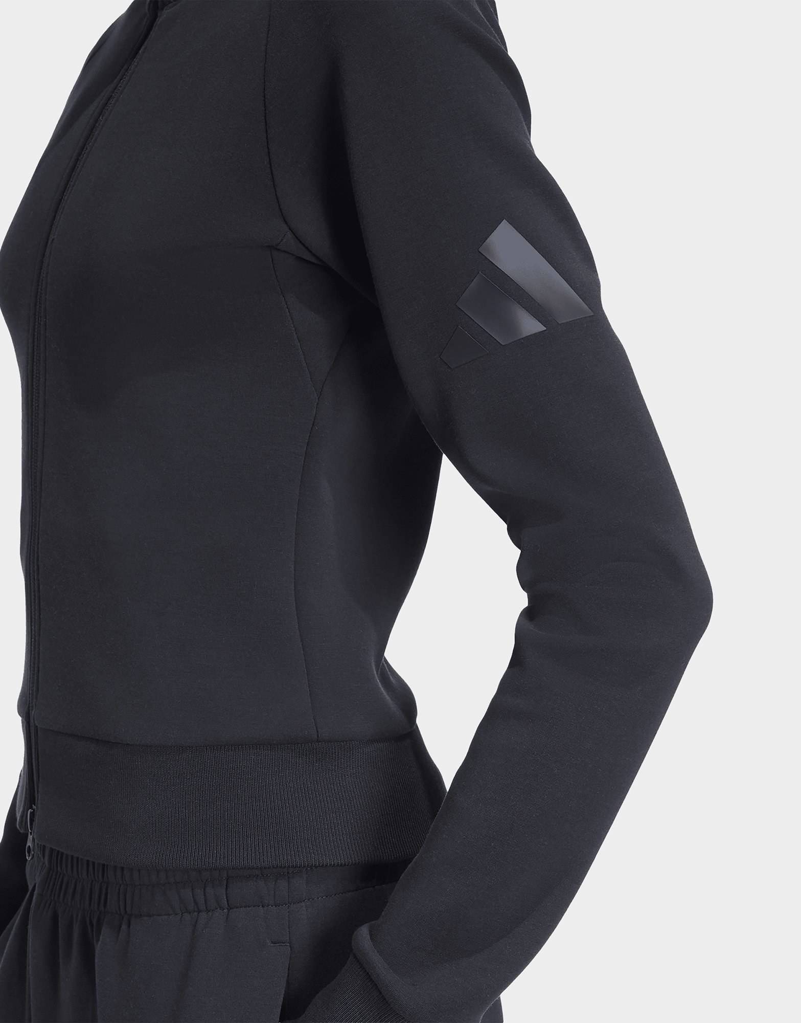adidas Soft Lux Trainingsjacke, Schmal Geschnitten
